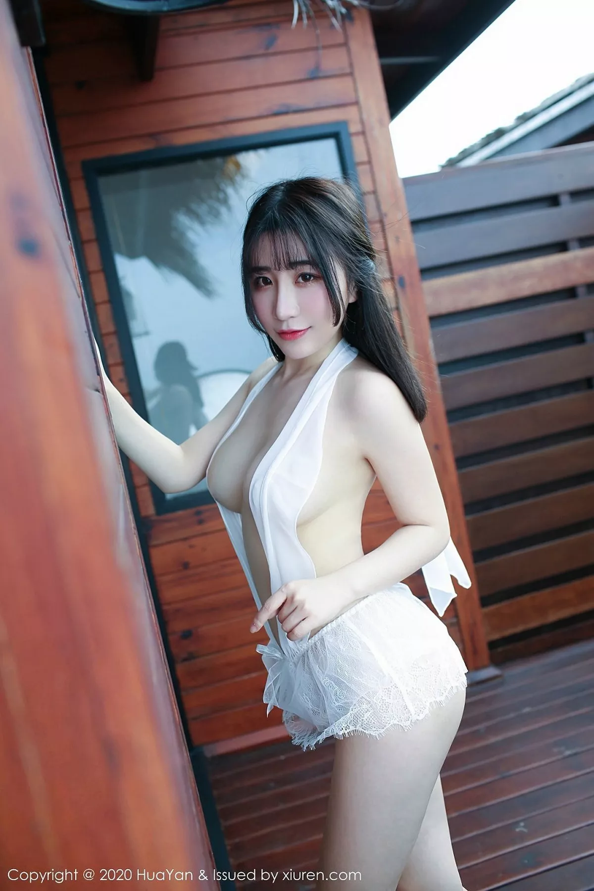 秀人集.com_[HuaYan花の颜]Vol.074_女神绯月樱-Cherry马尔代夫旅拍蕾丝情趣内衣惹火诱惑写真60P