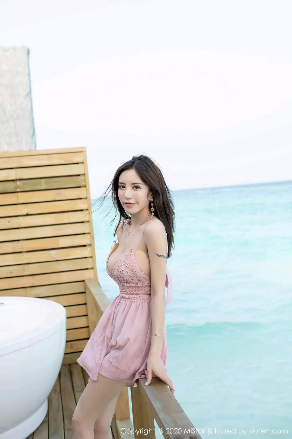 秀人集.com_[MiStar魅妍社]Vol.324_女神陈思琪Art马尔代夫旅拍沙滩性感比基尼完美诱惑写真43P
