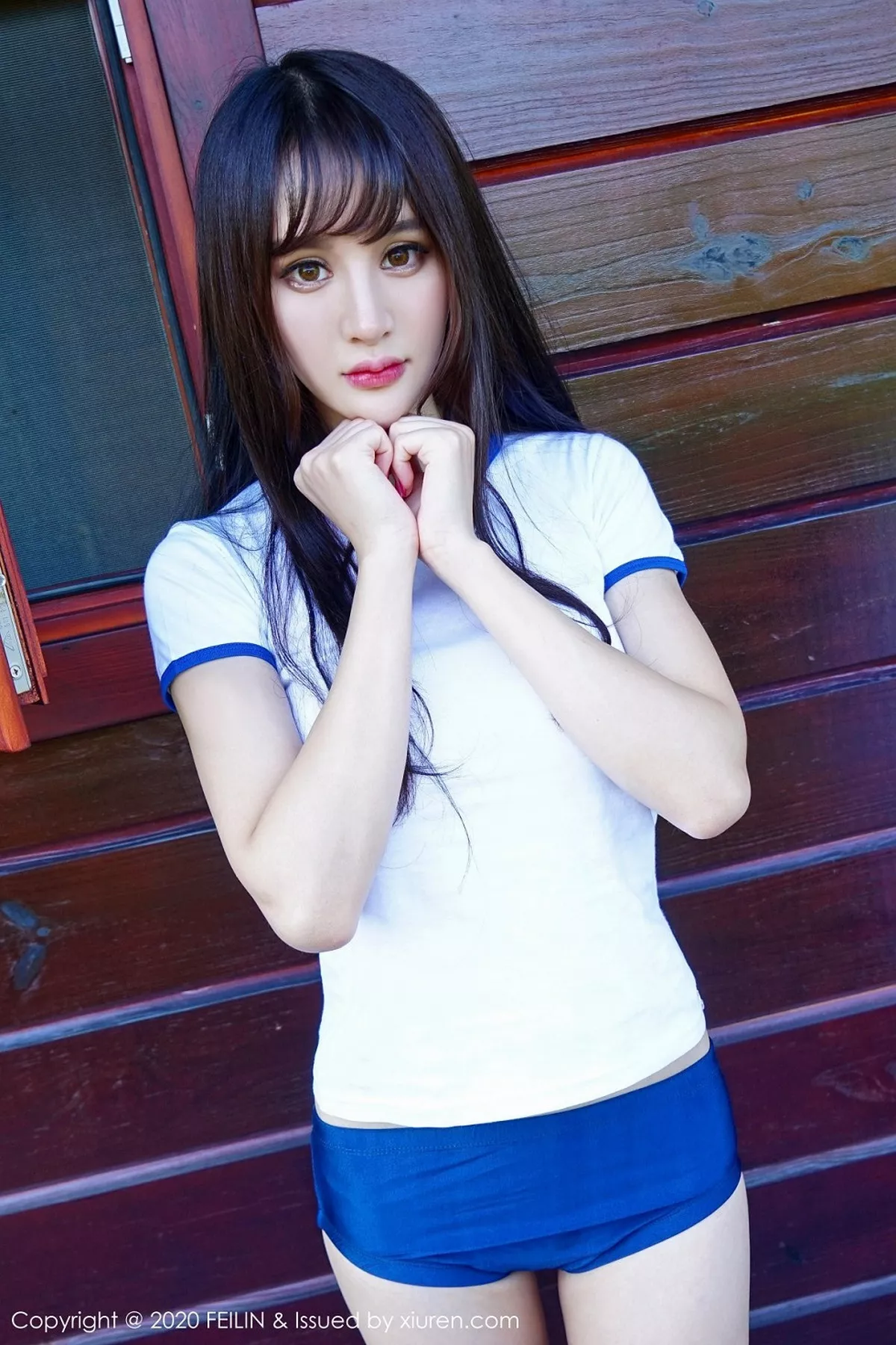 秀人集.com_[FeiLin嗲囡囡]VOL.233_嫩模Cheryl青树泳池边性感比基尼+私房黑丝主题完美诱惑写真100P