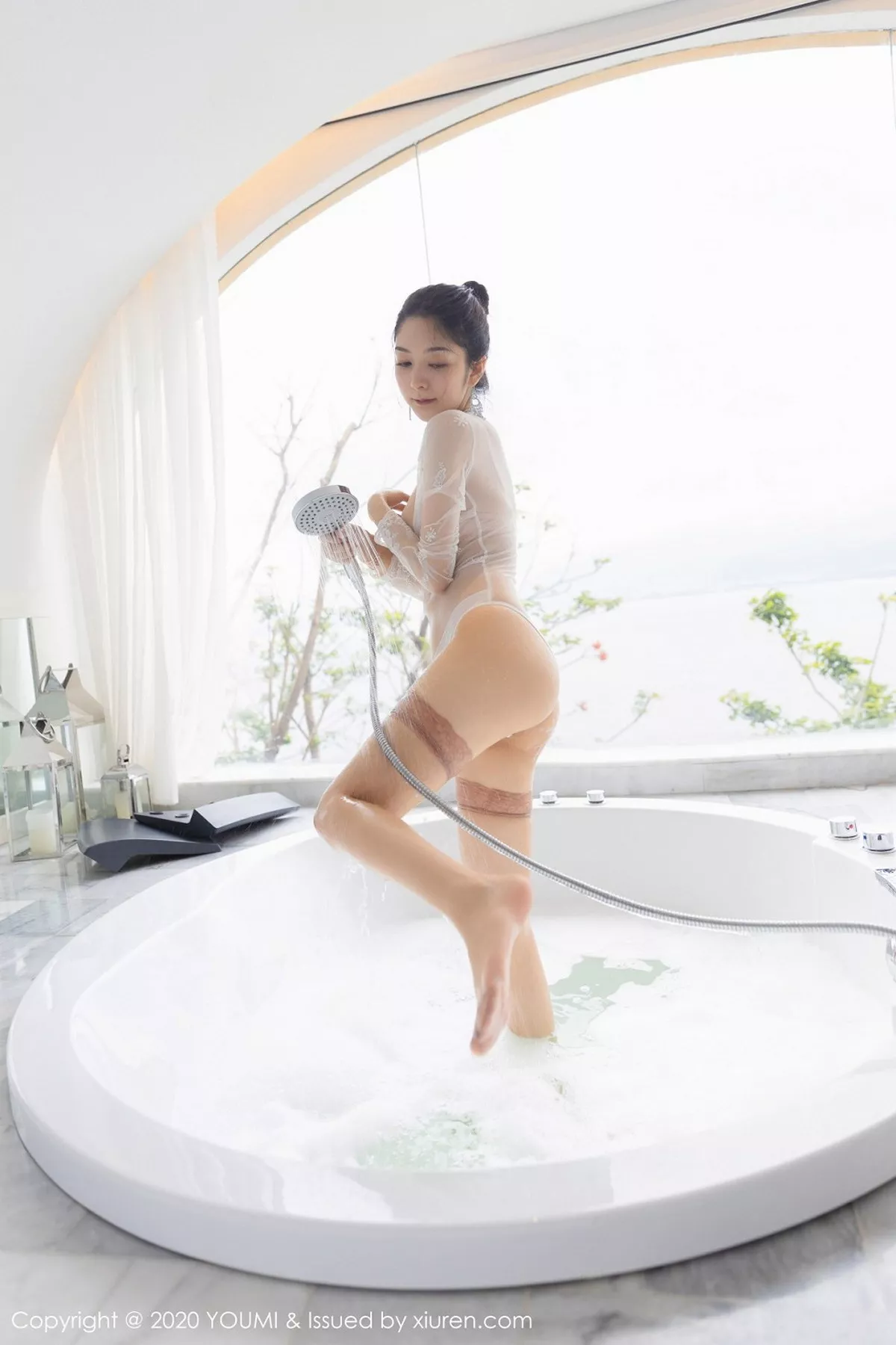 秀人集.com_[YouMi尤蜜荟]Vol.478_女神Angela小热巴大理旅拍浴室薄纱内衣湿身撩人诱惑写真79P