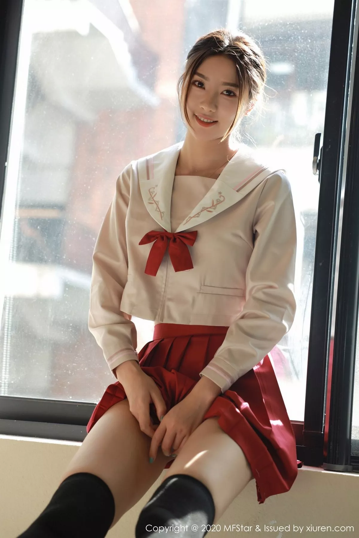 秀人集.com_[MFStar模范学院]Vol.340_嫩模方子萱私房经典JK制服主题红短裙配黑丝袜性感写真61P