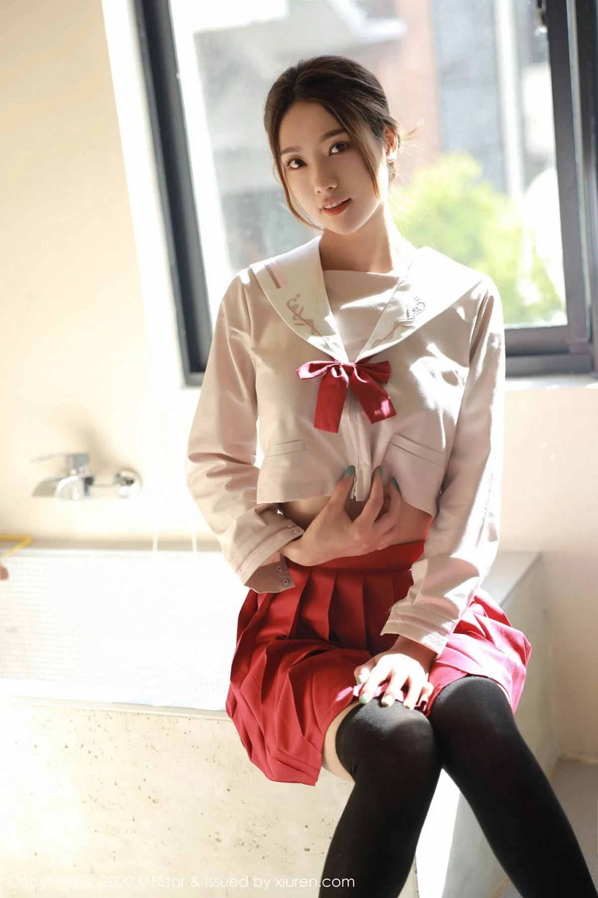 秀人集.com_[MFStar模范学院]Vol.340_嫩模方子萱私房经典JK制服主题红短裙配黑丝袜性感写真61P