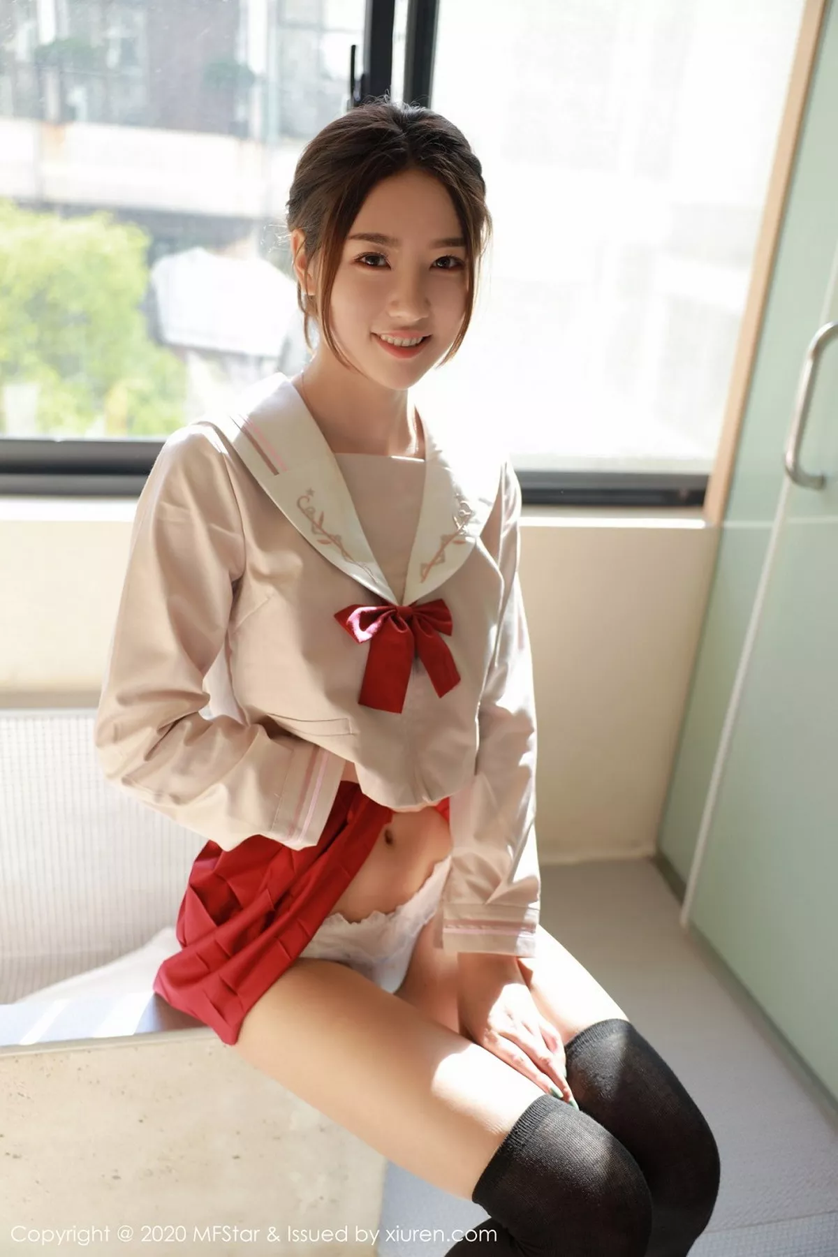 秀人集.com_[MFStar模范学院]Vol.340_嫩模方子萱私房经典JK制服主题红短裙配黑丝袜性感写真61P