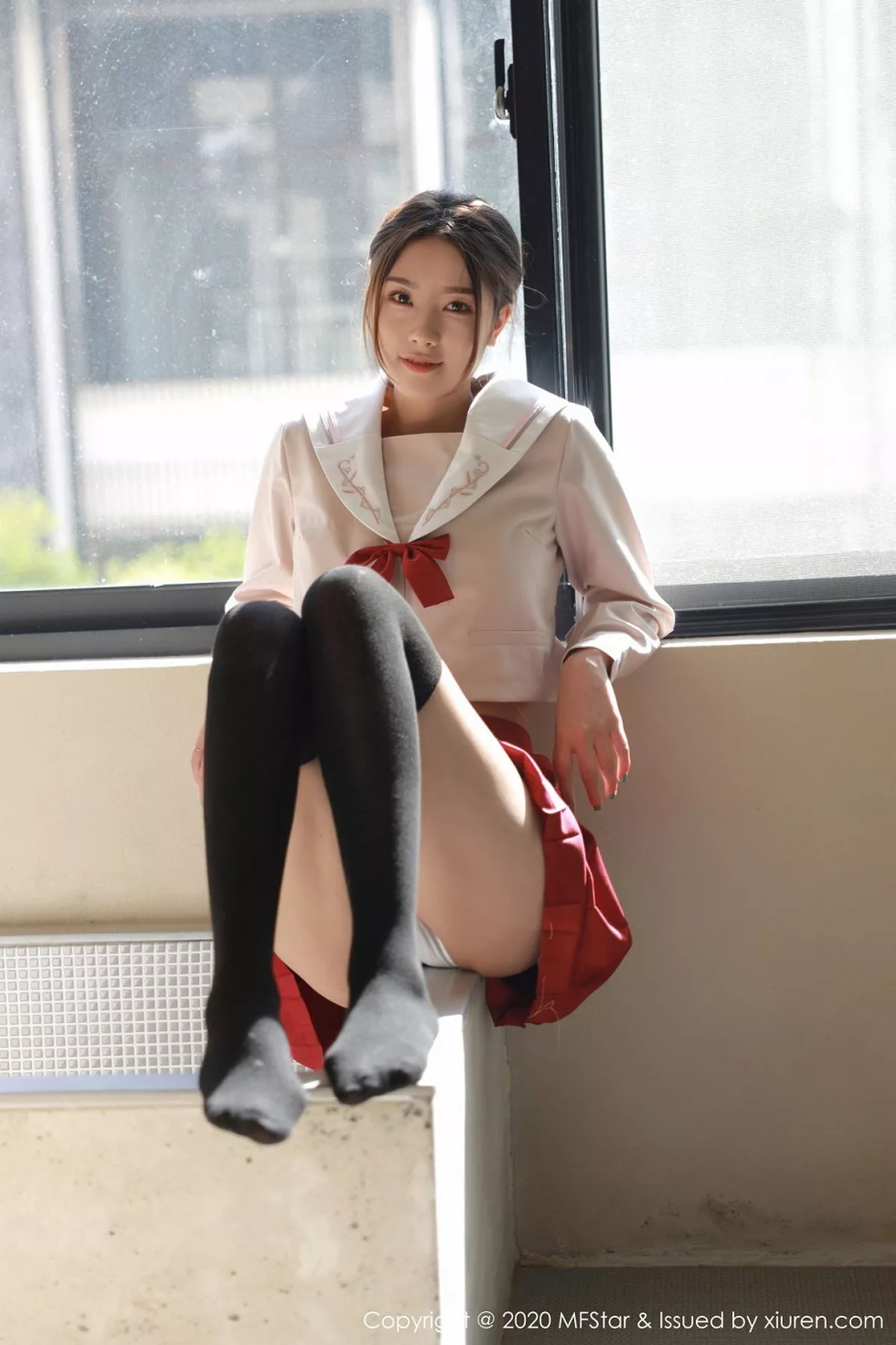 秀人集.com_[MFStar模范学院]Vol.340_嫩模方子萱私房经典JK制服主题红短裙配黑丝袜性感写真61P