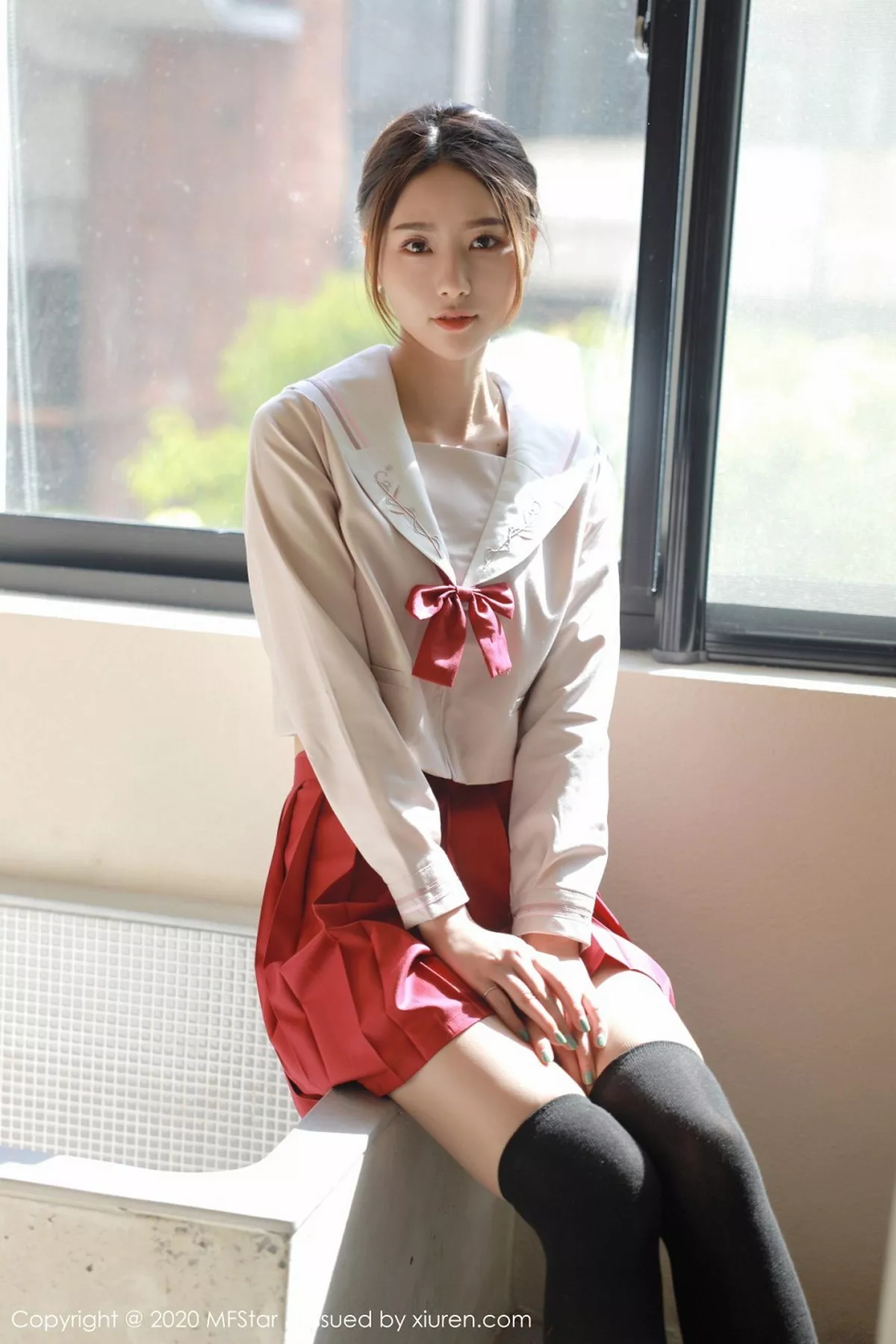 秀人集.com_[MFStar模范学院]Vol.340_嫩模方子萱私房经典JK制服主题红短裙配黑丝袜性感写真61P