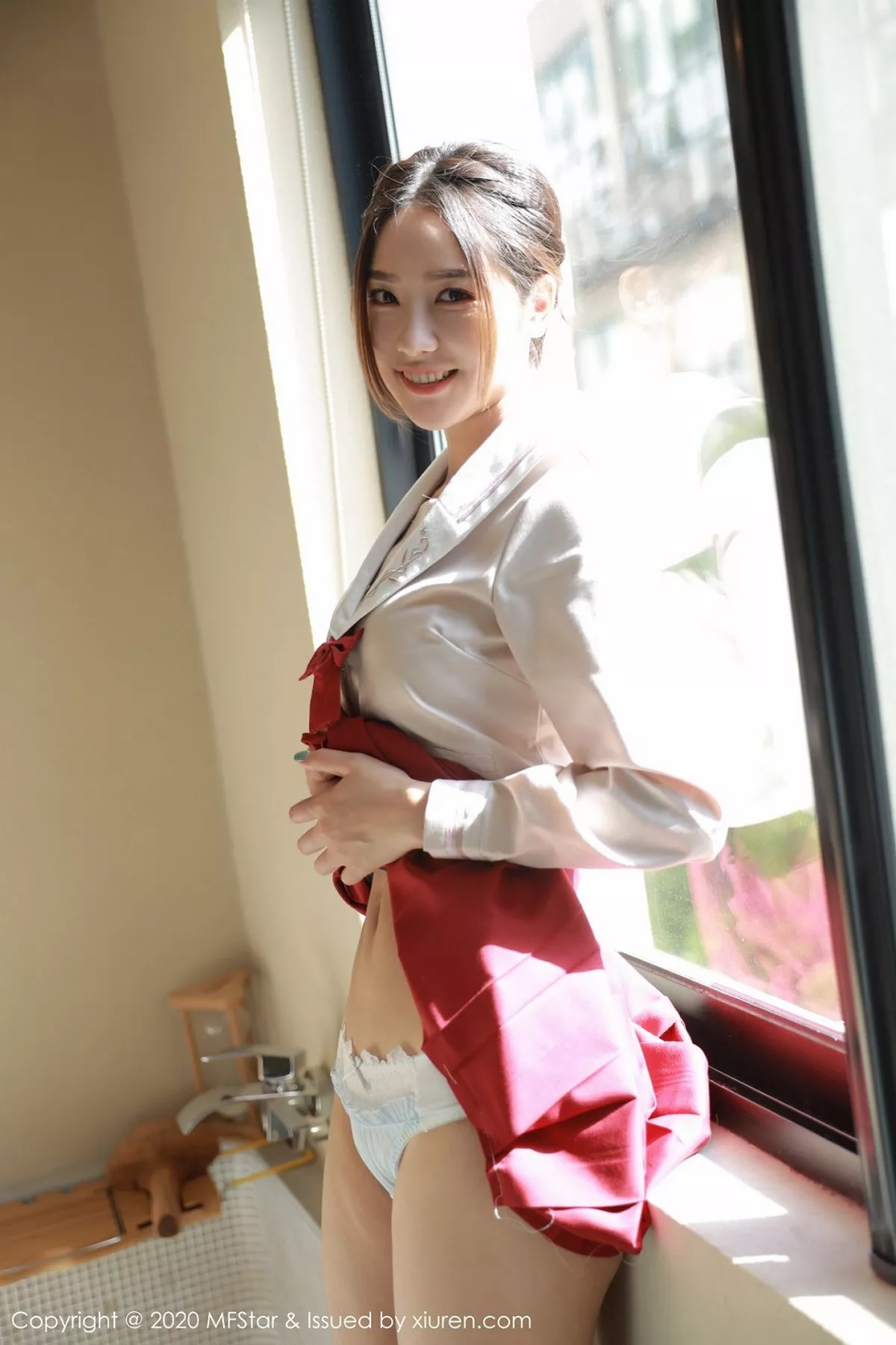 秀人集.com_[MFStar模范学院]Vol.340_嫩模方子萱私房经典JK制服主题红短裙配黑丝袜性感写真61P