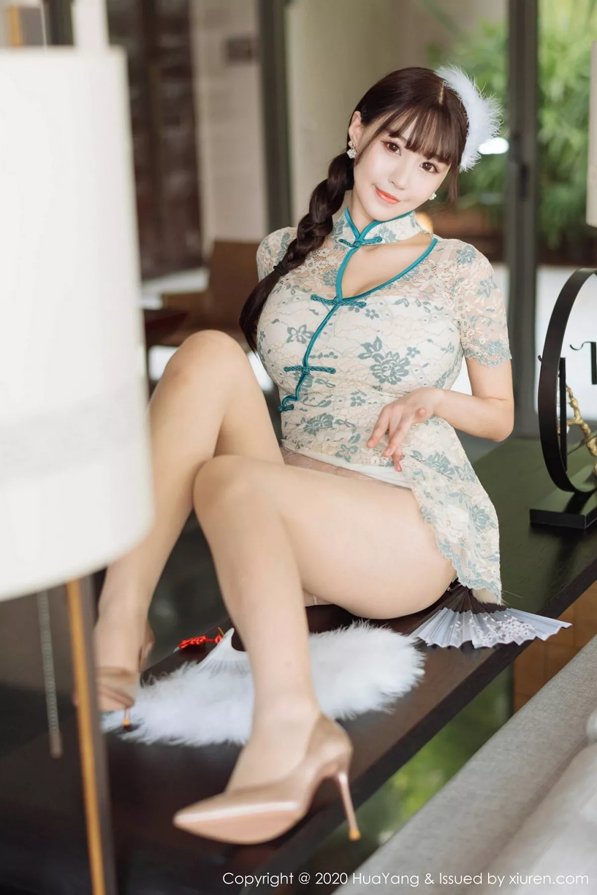 秀人集.com_[HuaYang花漾]Vol.256_女神朱可儿Flower三亚旅拍典雅韵味旗袍配蕾丝内衣诱惑写真56P