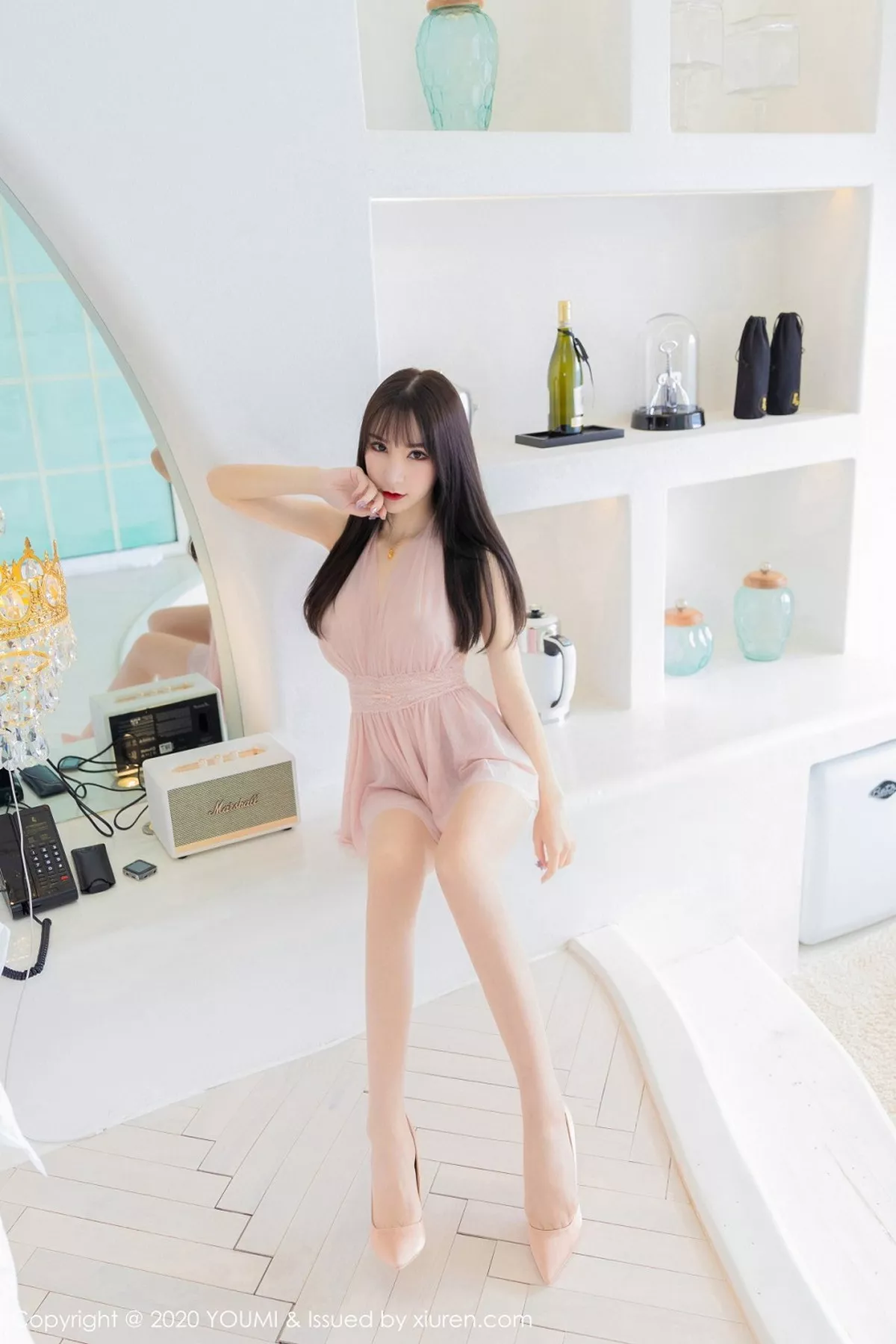 秀人集.com_[YouMi尤蜜荟]Vol.488_女神周于希Sandy大理旅拍粉红色轻纱吊裙透视诱惑写真68P