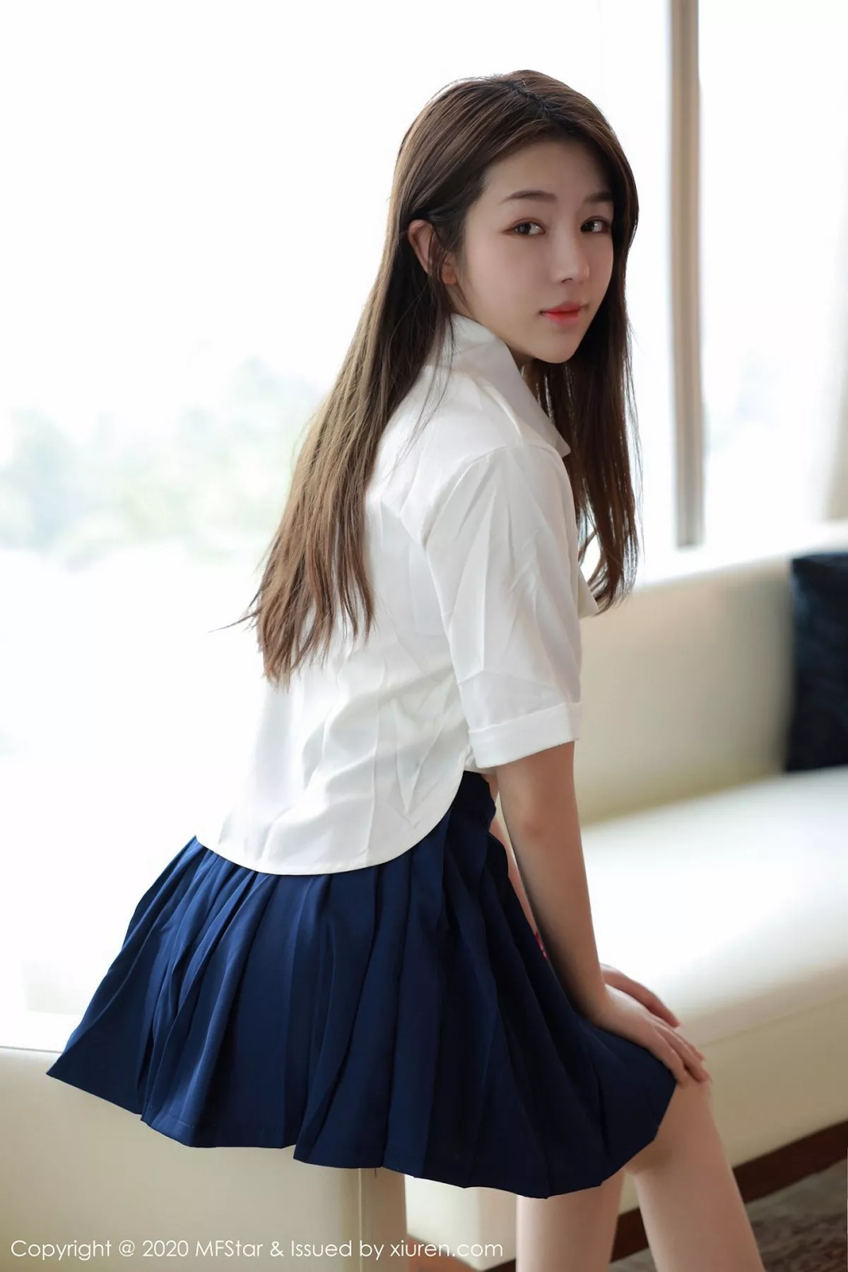 秀人集.com_[MFStar模范学院]Vol.362_嫩模梦梵私房性感JK制服露蕾丝内裤秀翘臀诱惑写真53P