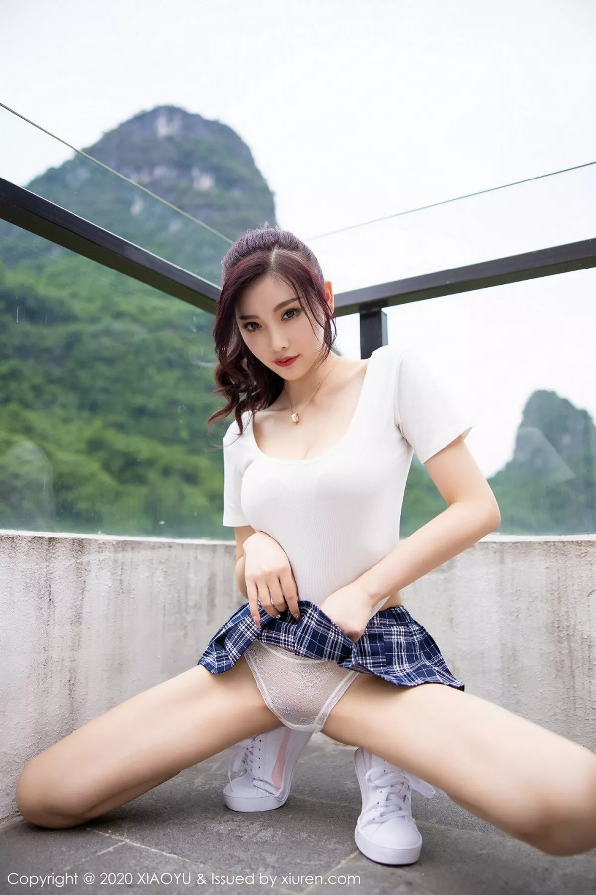 秀人集.com_[XiaoYu画语界]Vol.343_女神杨晨晨sugar阳朔旅拍格子JK短裙秀完美身材诱惑写真64P