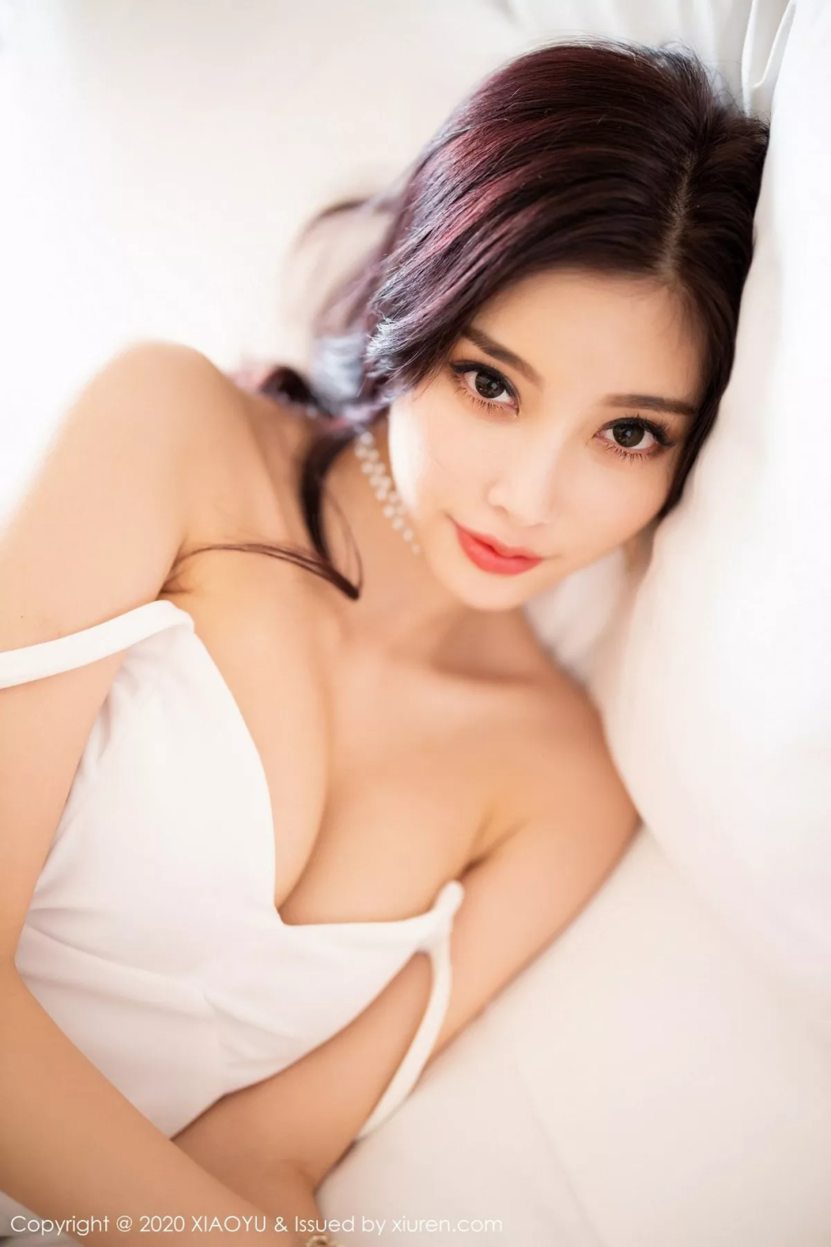 秀人集.com_[XiaoYu画语界]Vol.331_女神杨晨晨sugar私房白色吊裙配肉丝裤袜妩媚诱惑写真67P