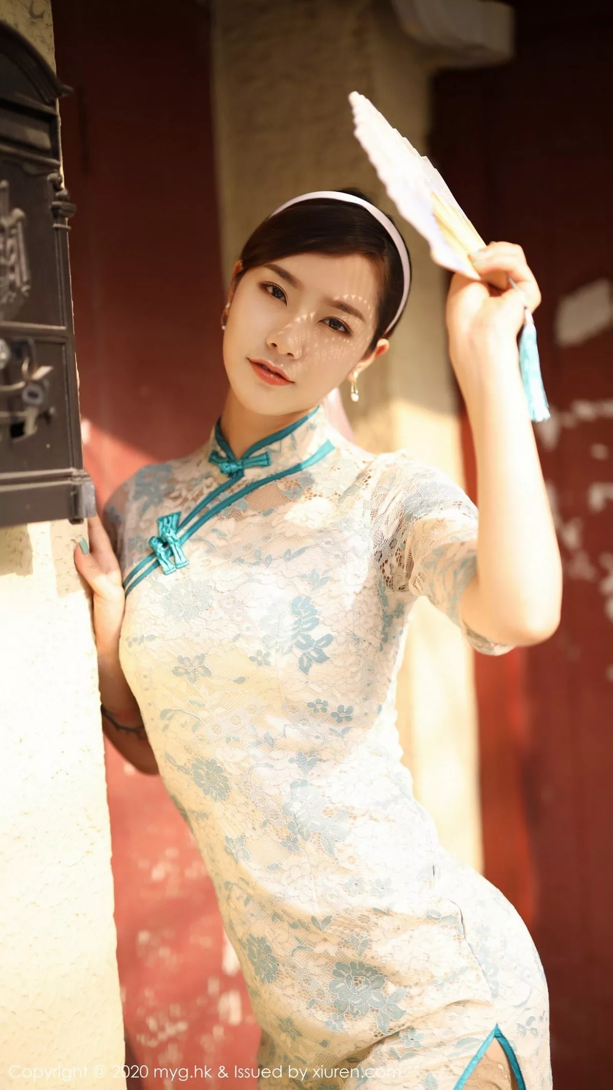秀人集.com_[MyGirl美媛馆]Vol.446_模特方子萱私房古韵旗袍配现代丝袜秀高挑身材诱惑写真105P
