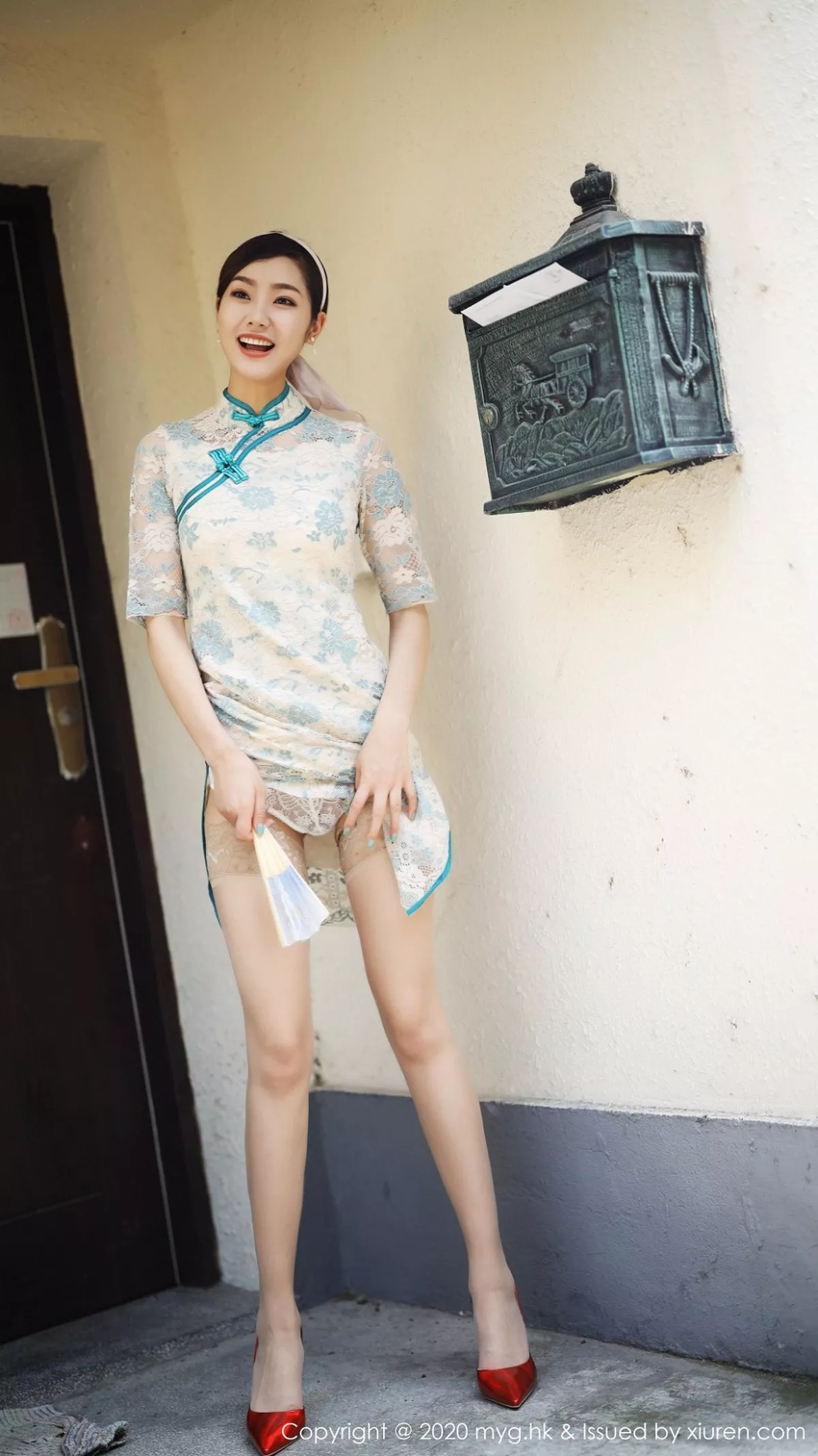 秀人集.com_[MyGirl美媛馆]Vol.446_模特方子萱私房古韵旗袍配现代丝袜秀高挑身材诱惑写真105P