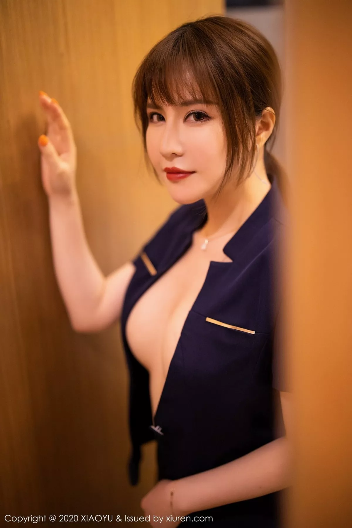 秀人集.com_[XiaoYu画语界]Vol.350_嫩模夏小雅私房职业制服配无内黑丝裤袜秀翘臀美腿诱惑写真66P