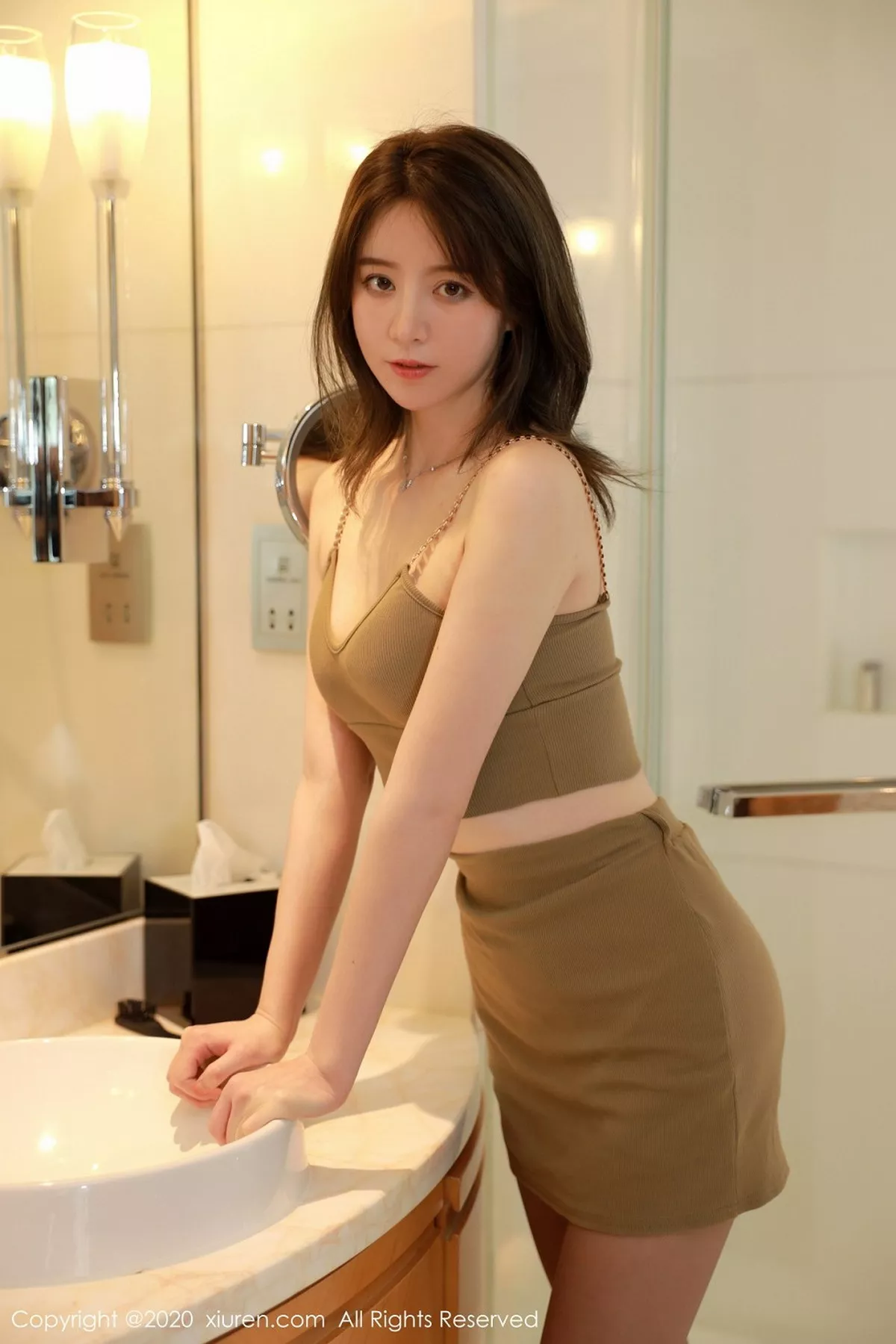 秀人集.com_[MFStar模范学院]Vol.355_嫩模yoo优优私房性感吊带衣半脱肉丝裤袜露翘臀诱惑写真55P