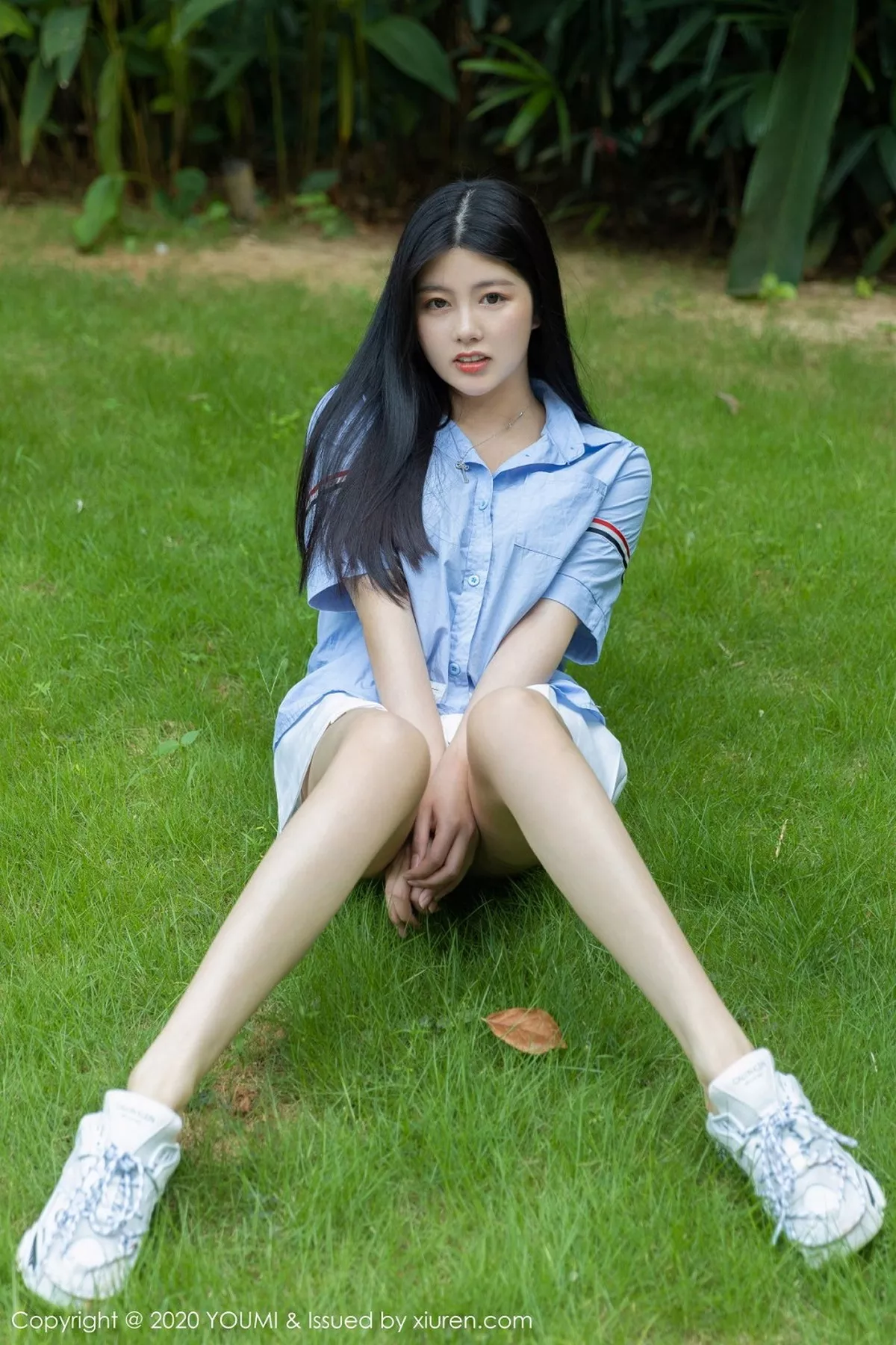 秀人集.com_[YouMi尤蜜荟]Vol.513_女神娜露Selena三亚旅拍清纯校园风半脱露完美身材诱惑写真63P