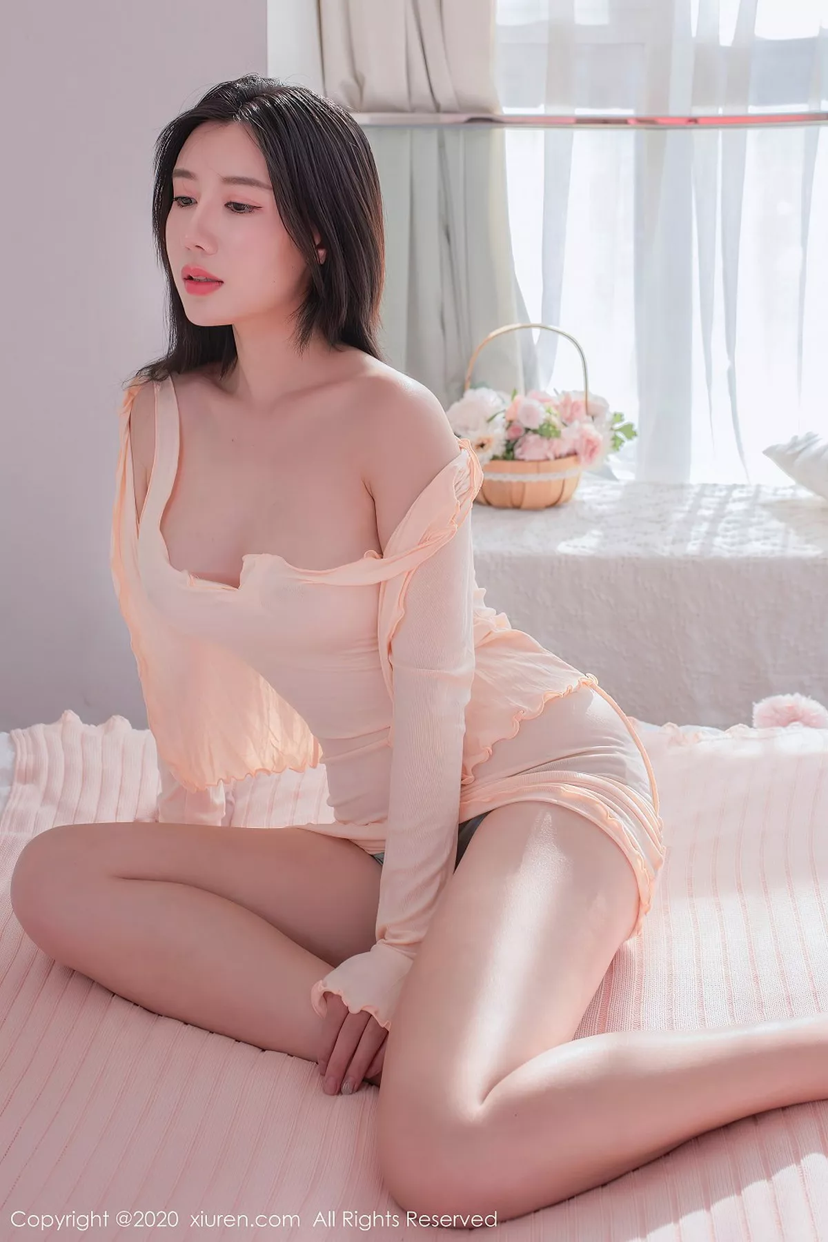 秀人集.com_[XiuRen秀人网]No.2520_嫩模陈梦babe私房性感粉色服饰半脱秀魔鬼身材豪乳翘臀诱惑写真55P