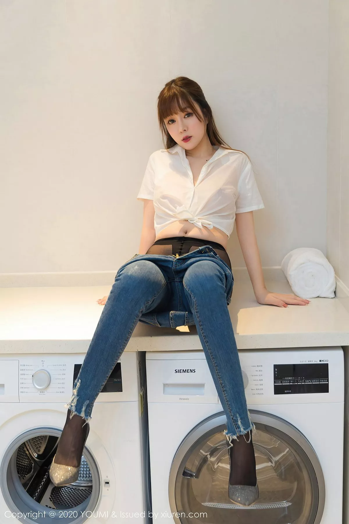 秀人集.com_[YouMi尤蜜荟]Vol.522_女神王雨纯经典白衬衫主题私房脱牛仔裤露黑丝裤袜魅惑写真90P