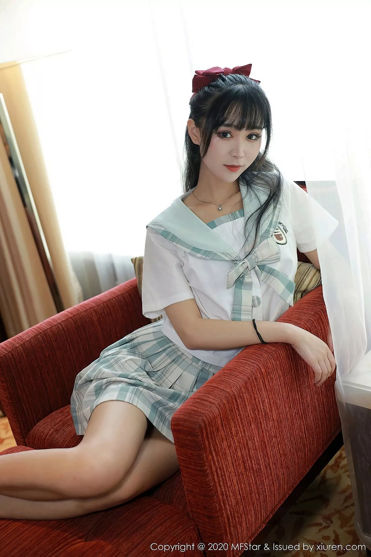秀人集.com_[MFStar模范学院]Vol.386_嫩模小果冻儿JK制服主题撩裙露性感内裤翘臀诱惑写真51P