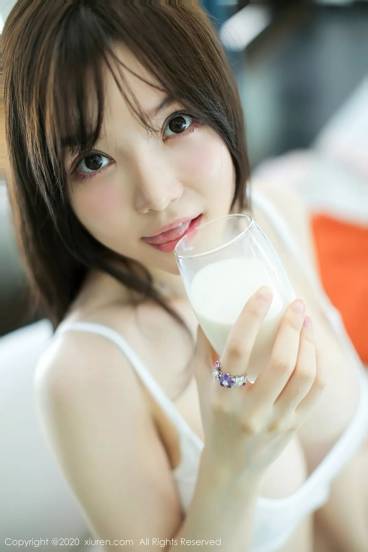 秀人集.com_[XiuRen秀人网]No.2565_嫩模糯美子Mini三亚旅拍私房白色吊带内衣半撩露豪乳诱惑写真46P