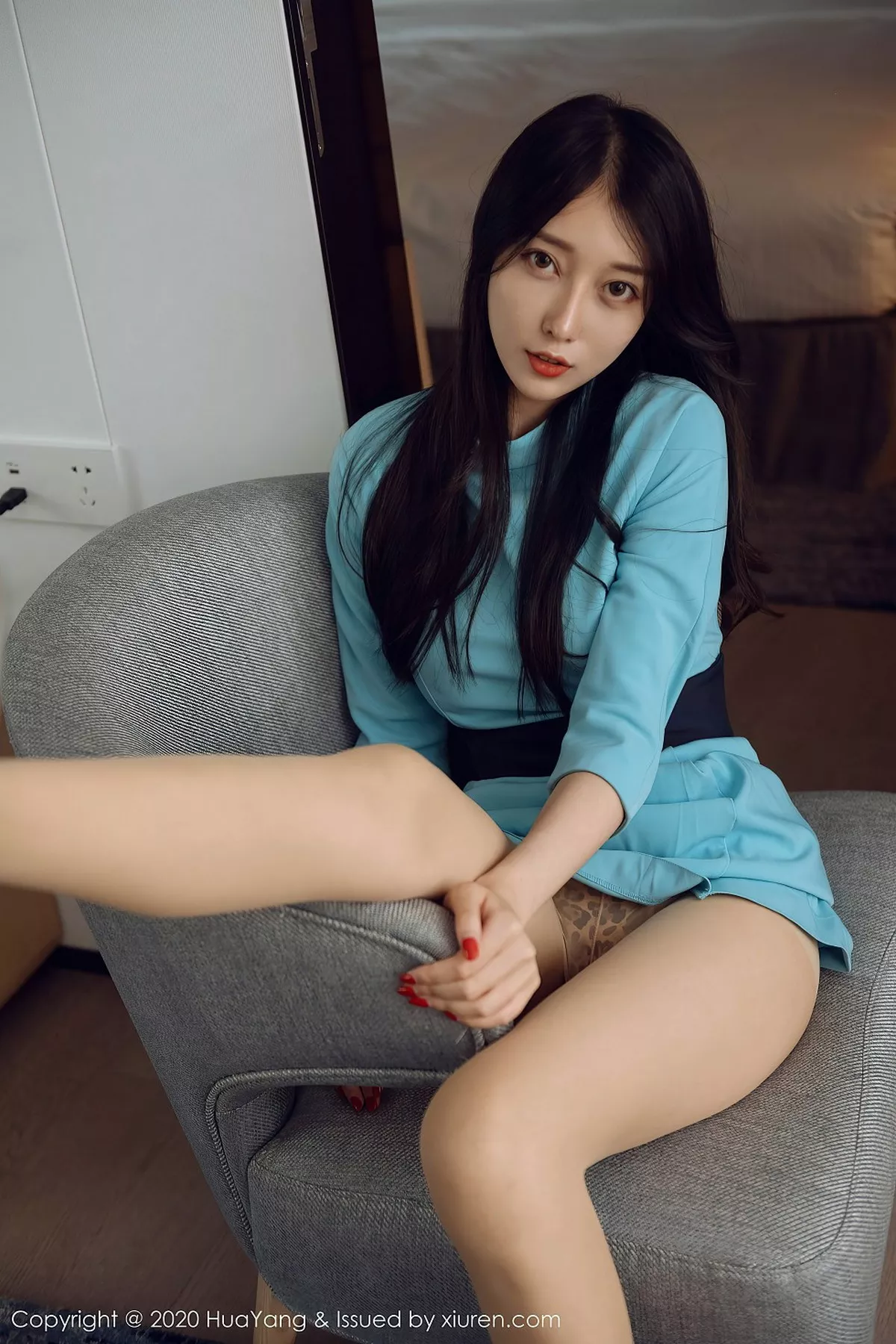 秀人集.com_[HuaYang花漾]Vol.292_丽质模特玥儿玥er私房性感连身裙配肉丝裤袜豹纹内裤诱惑写真66P