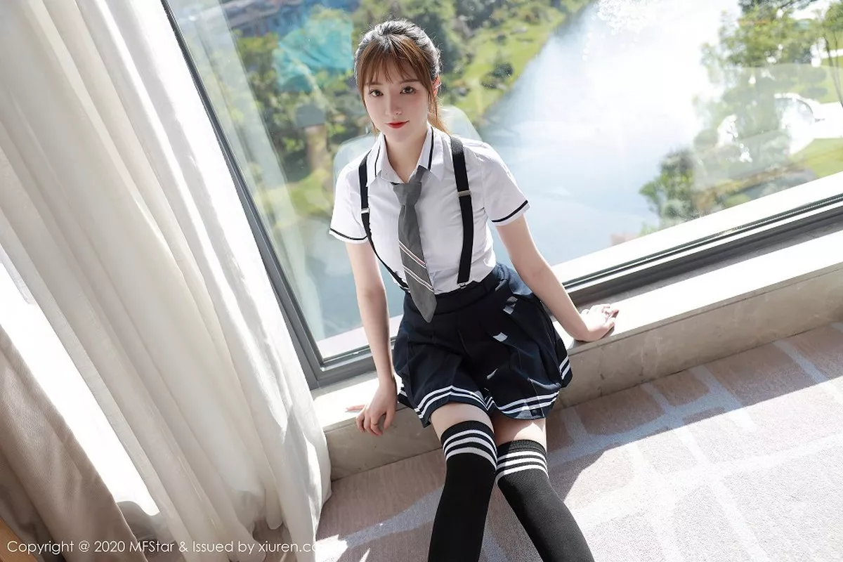 秀人集.com_[MFStar模范学院]Vol.390_嫩模yoo优优四川旅拍学院风校服主题半脱露性感内衣写真67P