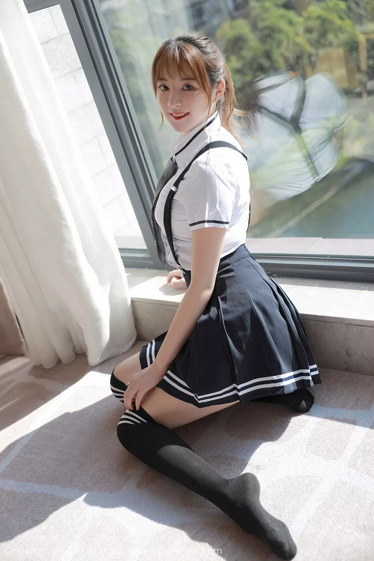 秀人集.com_[MFStar模范学院]Vol.390_嫩模yoo优优四川旅拍学院风校服主题半脱露性感内衣写真67P