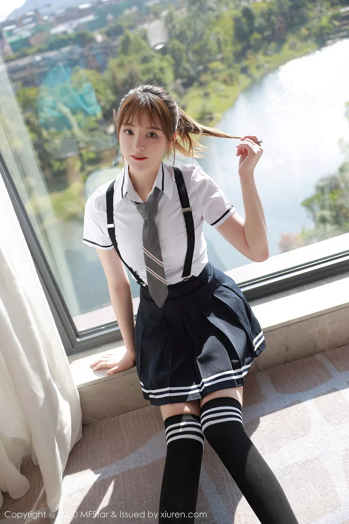 秀人集.com_[MFStar模范学院]Vol.390_嫩模yoo优优四川旅拍学院风校服主题半脱露性感内衣写真67P