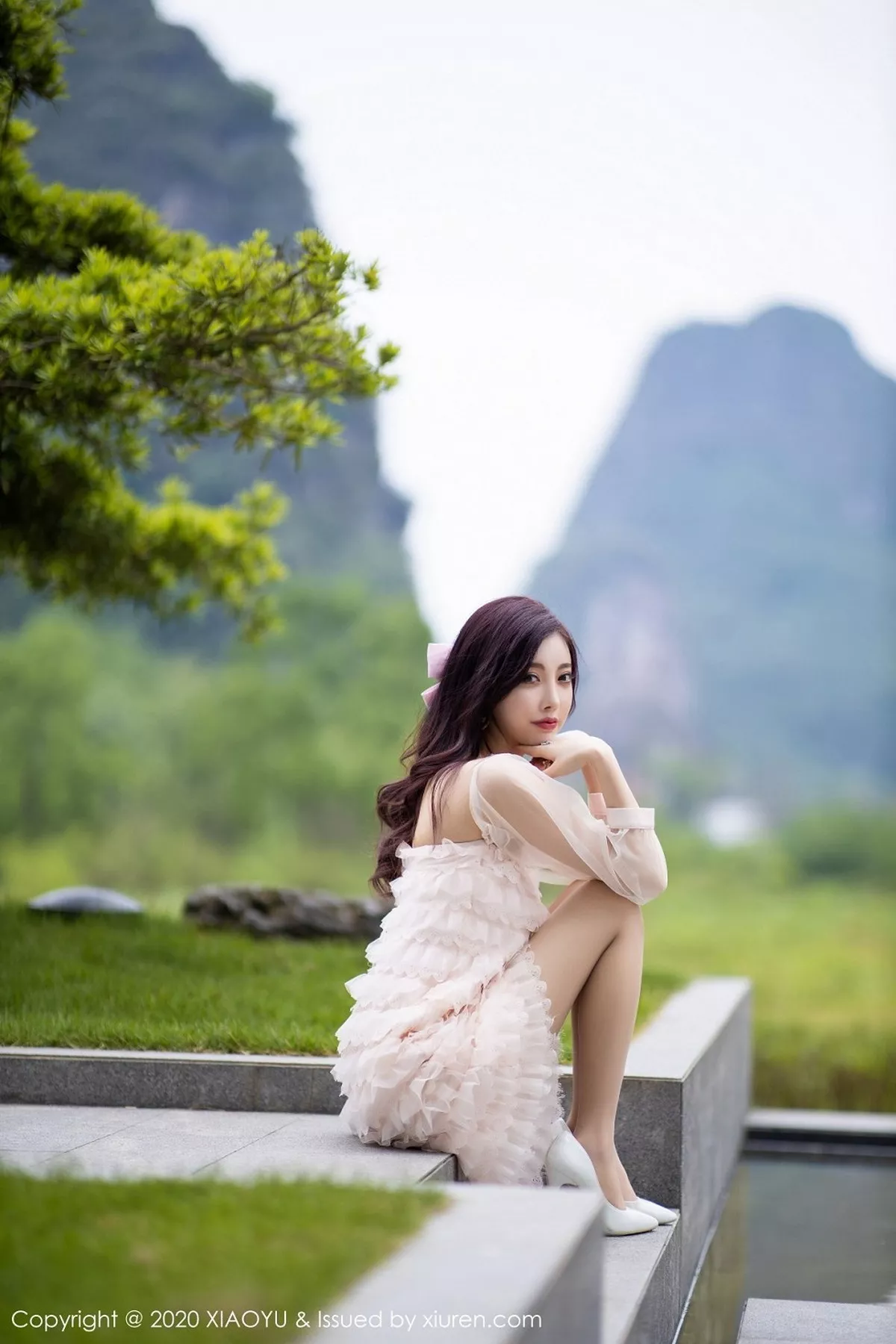 秀人集.com_[XiaoYu画语界]Vol.358_女神杨晨晨sugar阳朔旅拍粉色运动内衣秀魔鬼身材诱惑写真70P