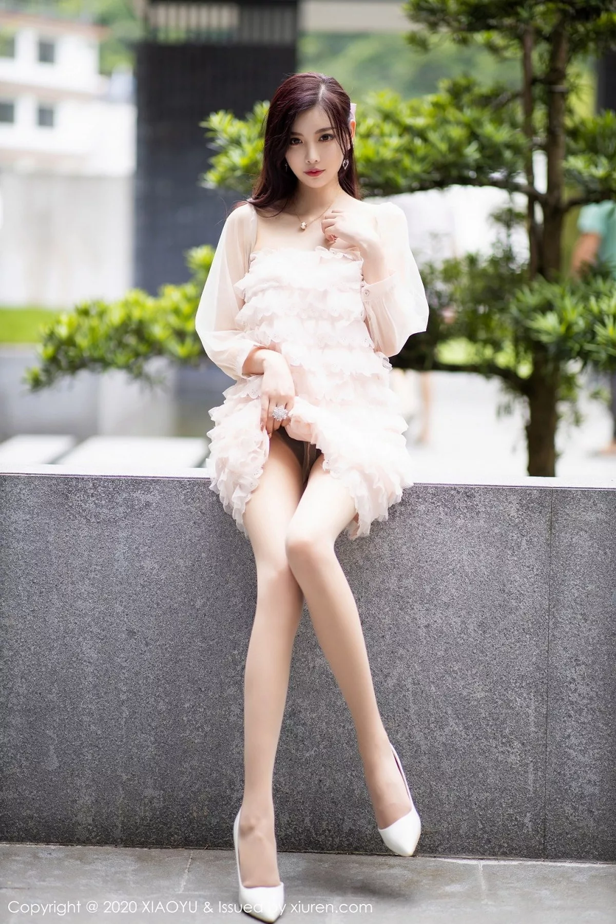 秀人集.com_[XiaoYu画语界]Vol.358_女神杨晨晨sugar阳朔旅拍粉色运动内衣秀魔鬼身材诱惑写真70P