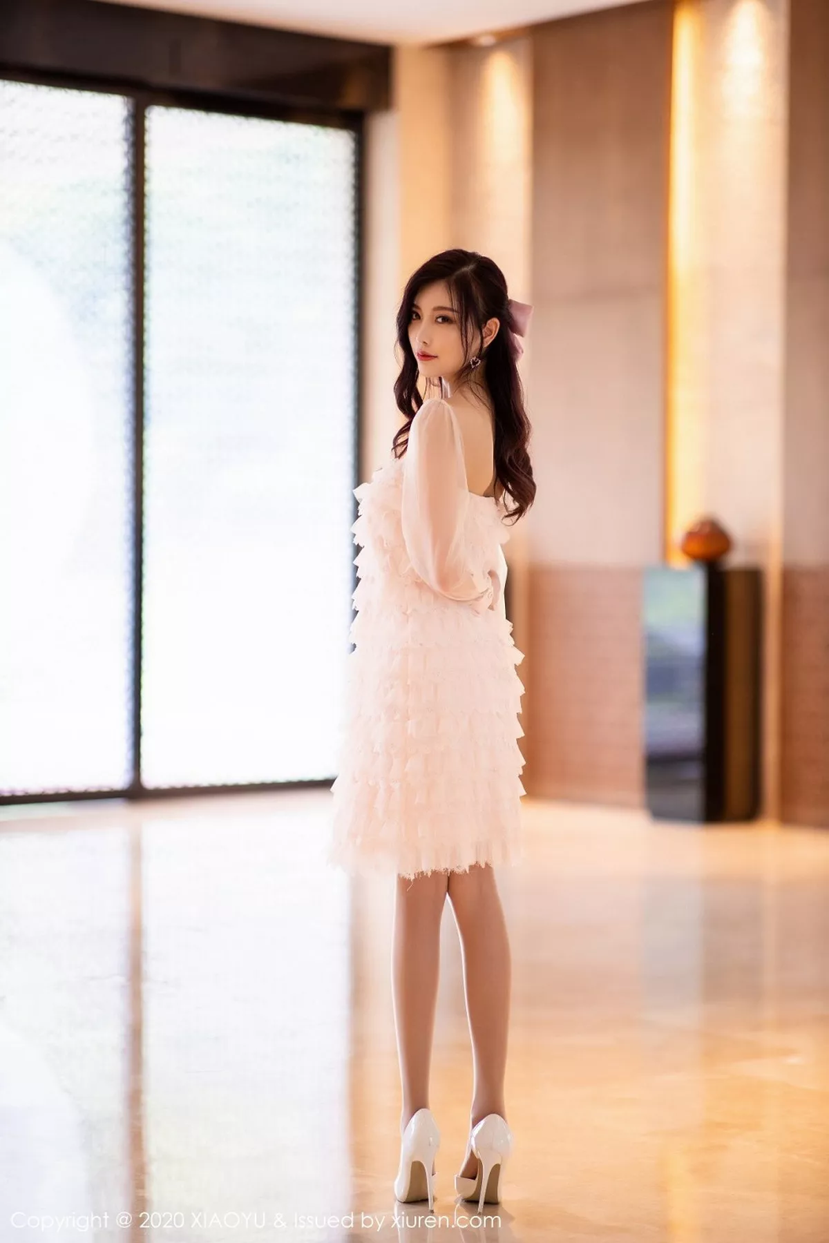 秀人集.com_[XiaoYu画语界]Vol.358_女神杨晨晨sugar阳朔旅拍粉色运动内衣秀魔鬼身材诱惑写真70P