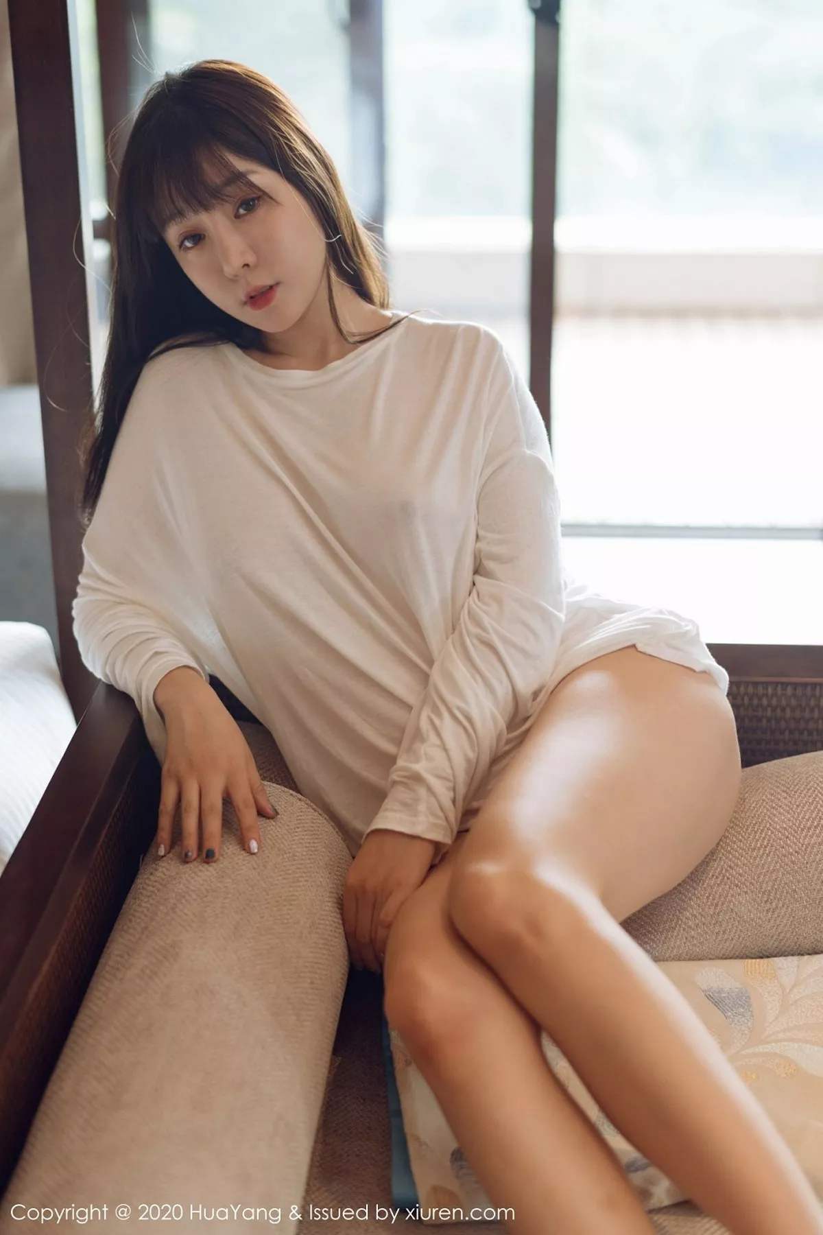 秀人集.com_[HuaYang花漾]Vol.306_女神王雨纯西双版纳旅拍居家风轻透服饰配粉色内裤诱惑写真62P