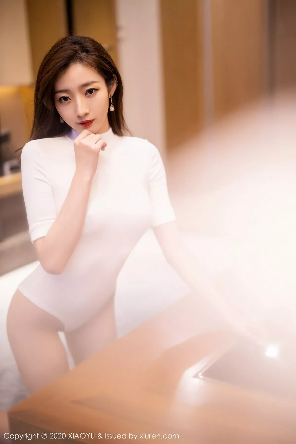 秀人集.com_[XiaoYu画语界]Vol.389_嫩模安琪Yee私房白色高叉连体衣配薄透丝袜秀美腿性感写真88P