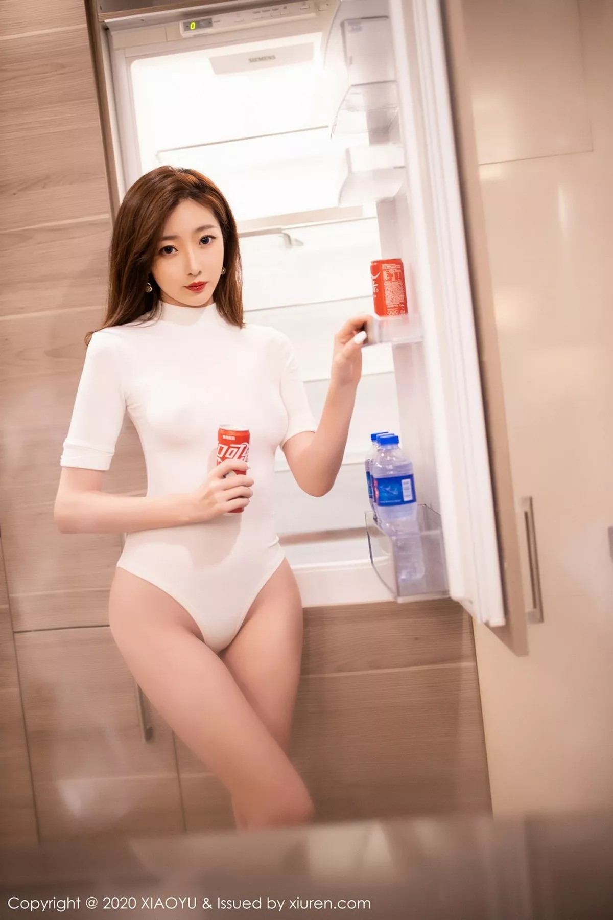 秀人集.com_[XiaoYu画语界]Vol.389_嫩模安琪Yee私房白色高叉连体衣配薄透丝袜秀美腿性感写真88P