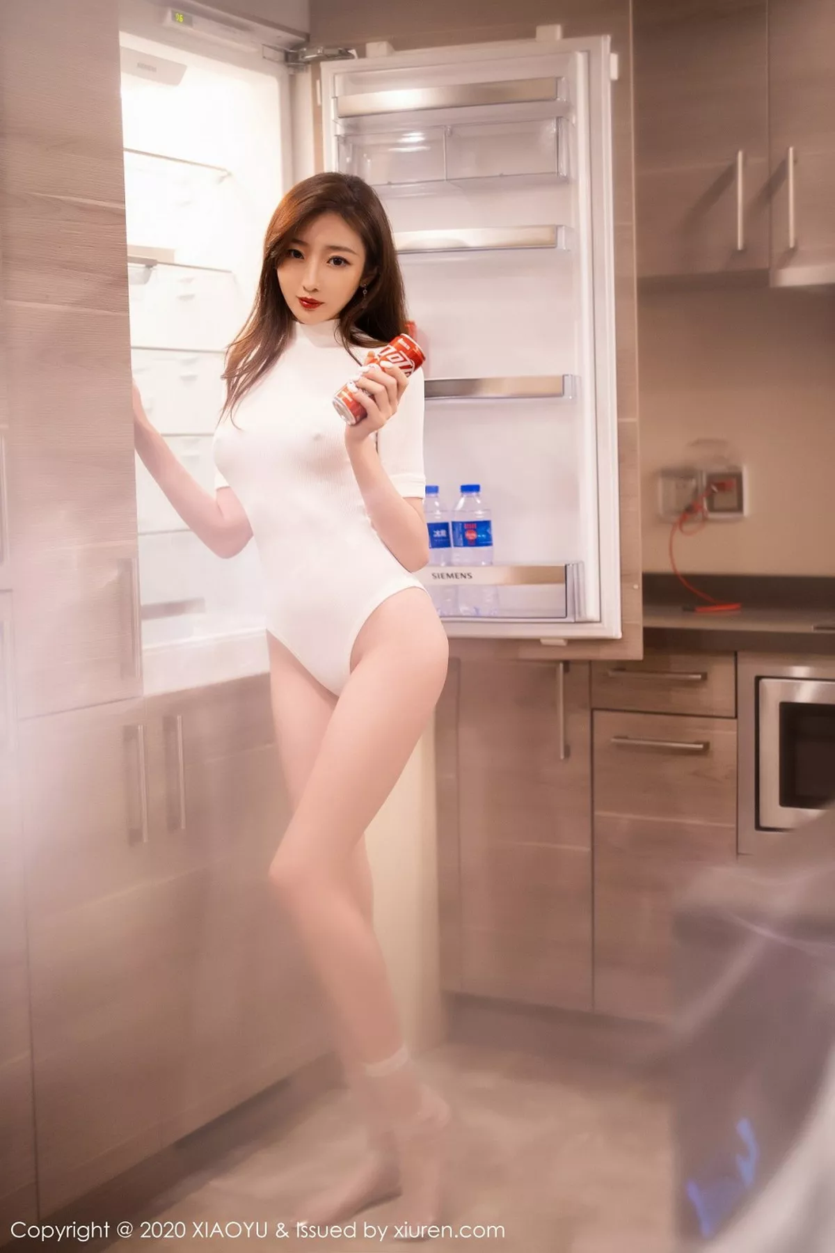 秀人集.com_[XiaoYu画语界]Vol.389_嫩模安琪Yee私房白色高叉连体衣配薄透丝袜秀美腿性感写真88P
