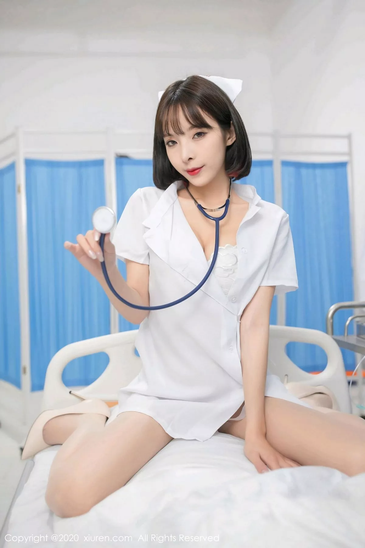 秀人集.com_[XiuRen秀人网]No.2698_嫩模陈小喵私房护士剧情主题无内肉丝裤袜秀翘臀惹火诱惑写真68P