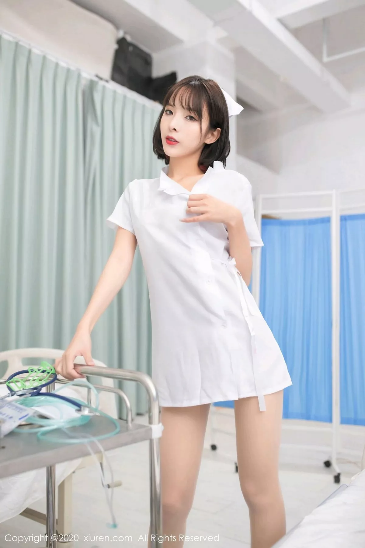 秀人集.com_[XiuRen秀人网]No.2698_嫩模陈小喵私房护士剧情主题无内肉丝裤袜秀翘臀惹火诱惑写真68P