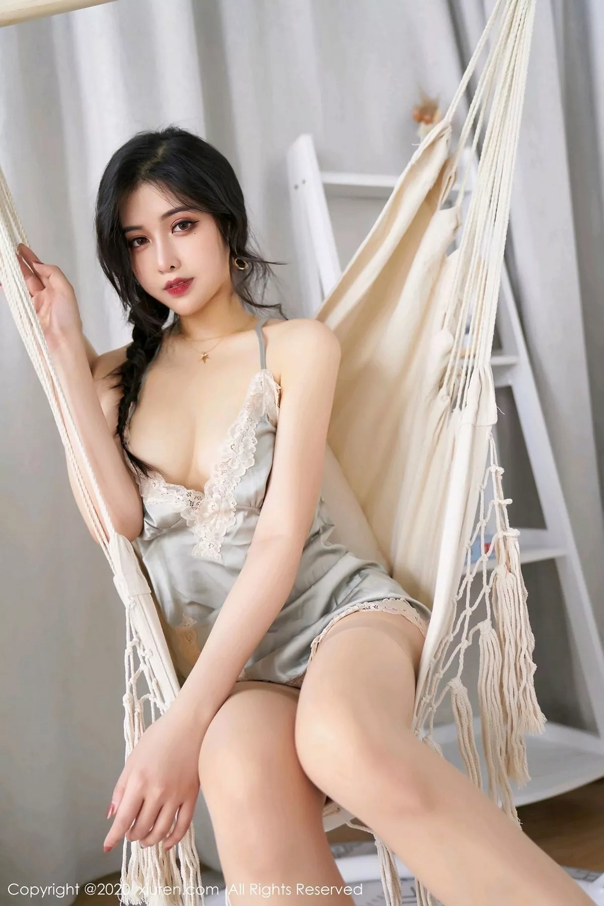 秀人集.com_[XiuRen秀人网]No.2737_嫩模韩静安典雅蕾丝吊裙配朦胧丝袜秀翘臀美腿极致诱惑写真50P