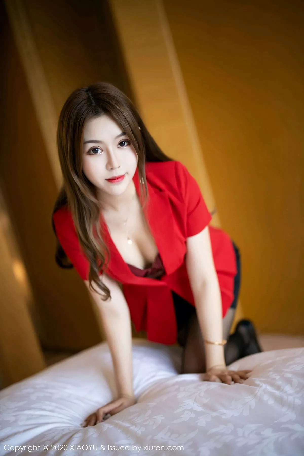 秀人集.com_[XiaoYu画语界]Vol.402_嫩模梦梵私房床上红色内衣配超薄黑丝裤袜秀多姿身材诱惑写真63P