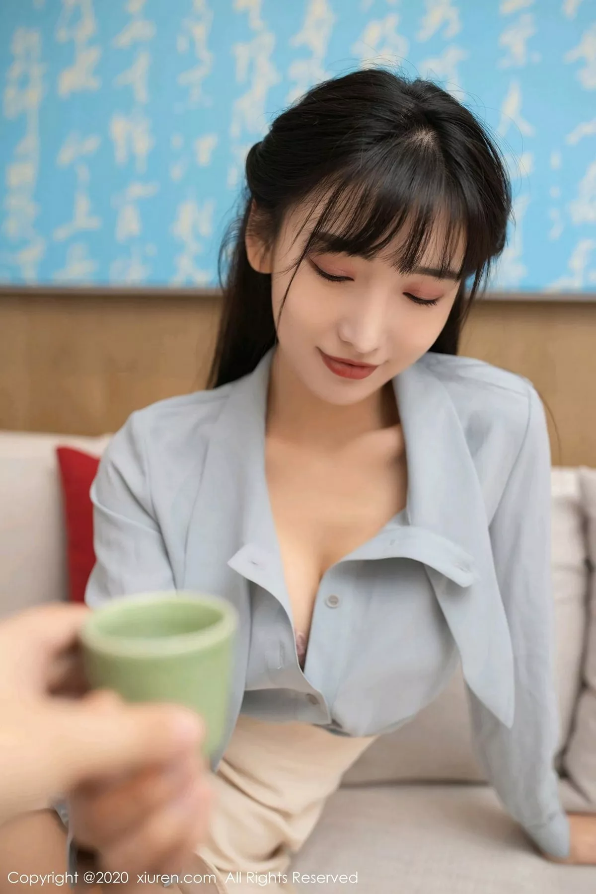 秀人集.com_[XiuRen秀人网]No.2750_嫩模陆萱萱探望导游主题私房半脱露粉色内衣肉丝裤袜诱惑写真76P
