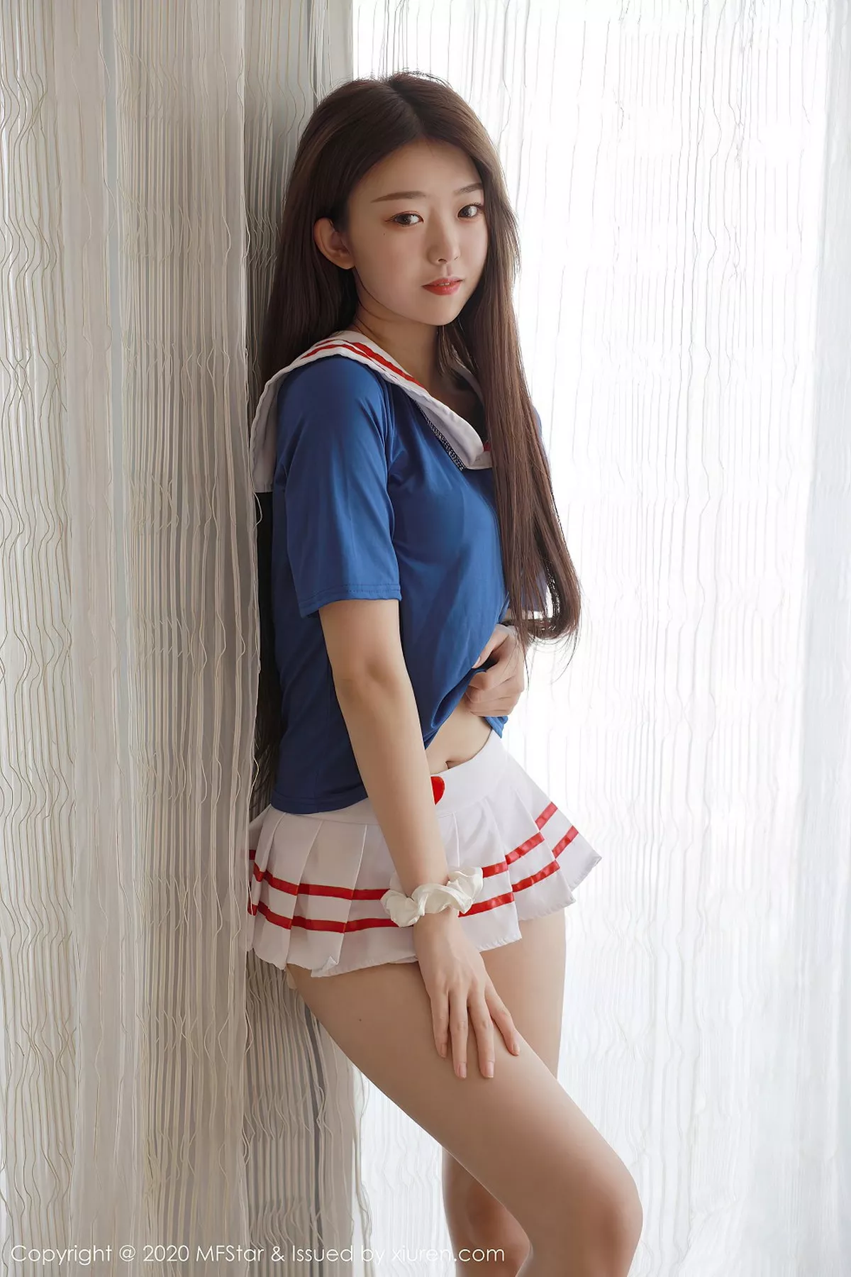 秀人集.com_[MFStar模范学院]Vol.395_嫩模小奶瓶呜鸣私房水手服性感百褶裙秀翘臀美腿诱惑写真60P