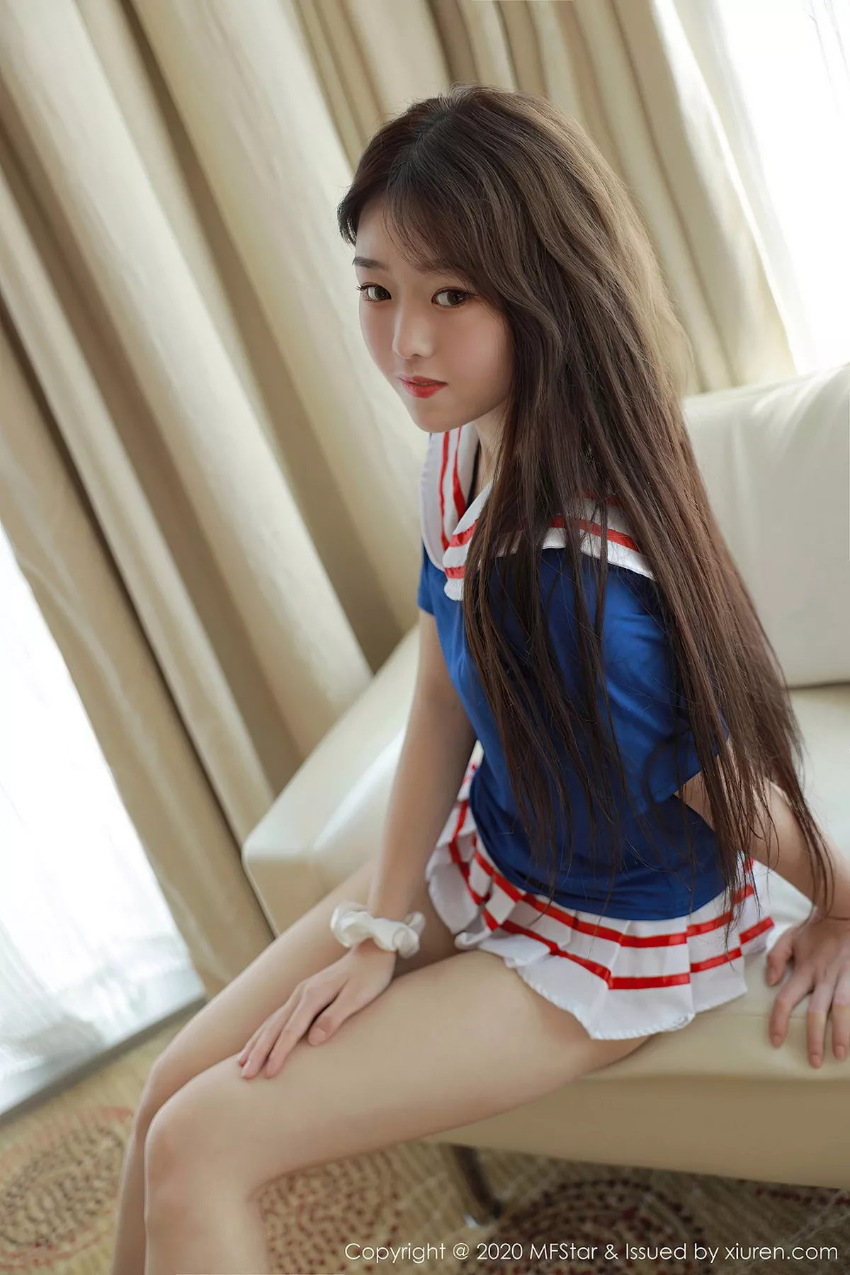 秀人集.com_[MFStar模范学院]Vol.395_嫩模小奶瓶呜鸣私房水手服性感百褶裙秀翘臀美腿诱惑写真60P