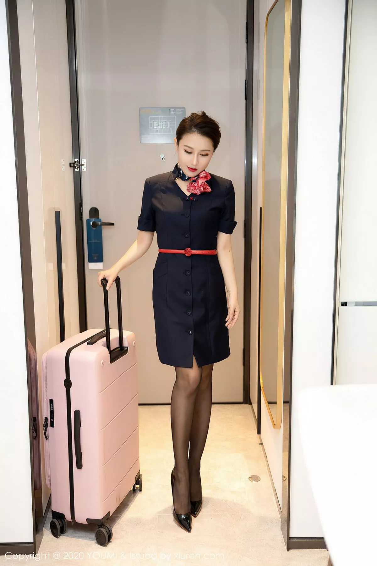 秀人集.com_[YouMi尤蜜荟]Vol.536_嫩模徐安安私房空乘制服配无内黑丝裤袜情趣捆绑诱惑写真56P