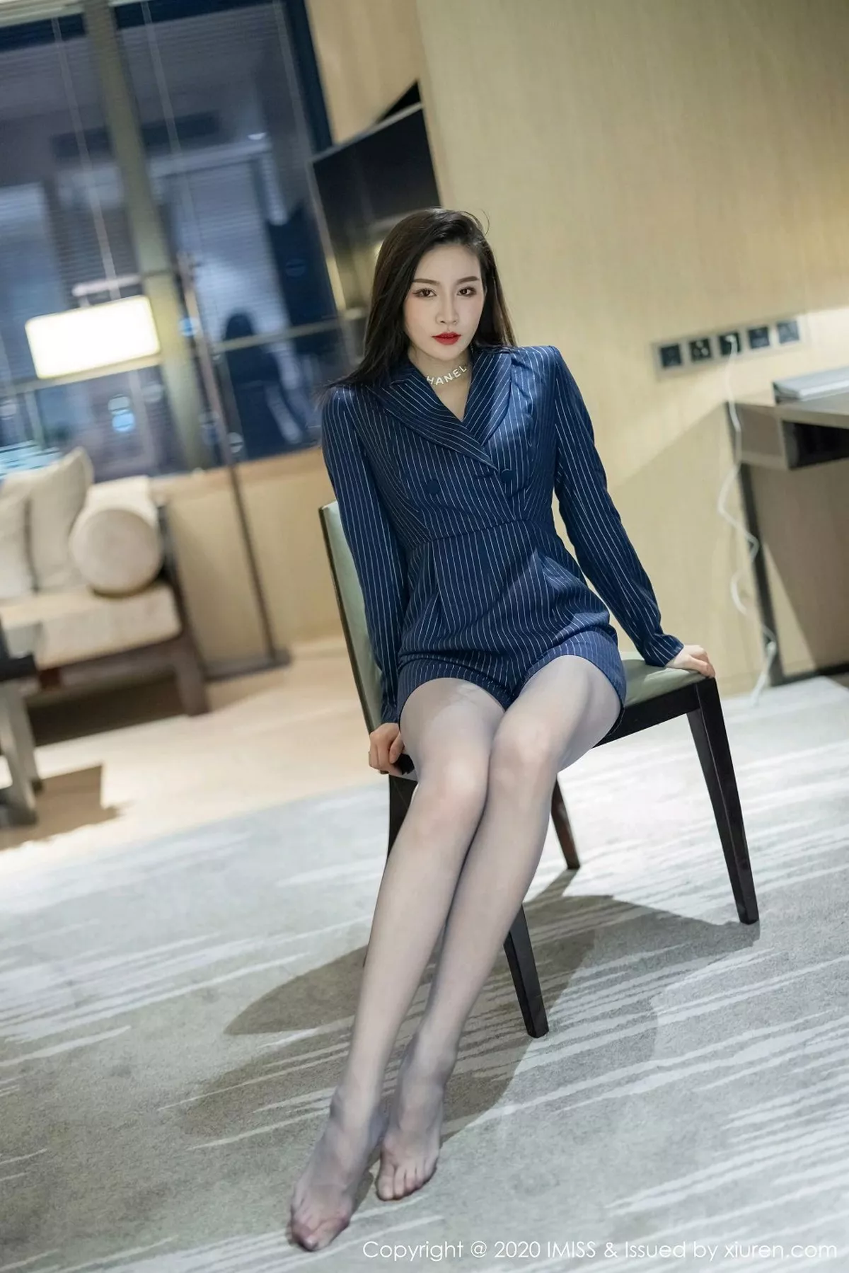 秀人集.com_[IMISS爱蜜社]Vol.522_新人模特Sia私房黑色束身内衣配吊带黑丝袜极致魅惑写真77P