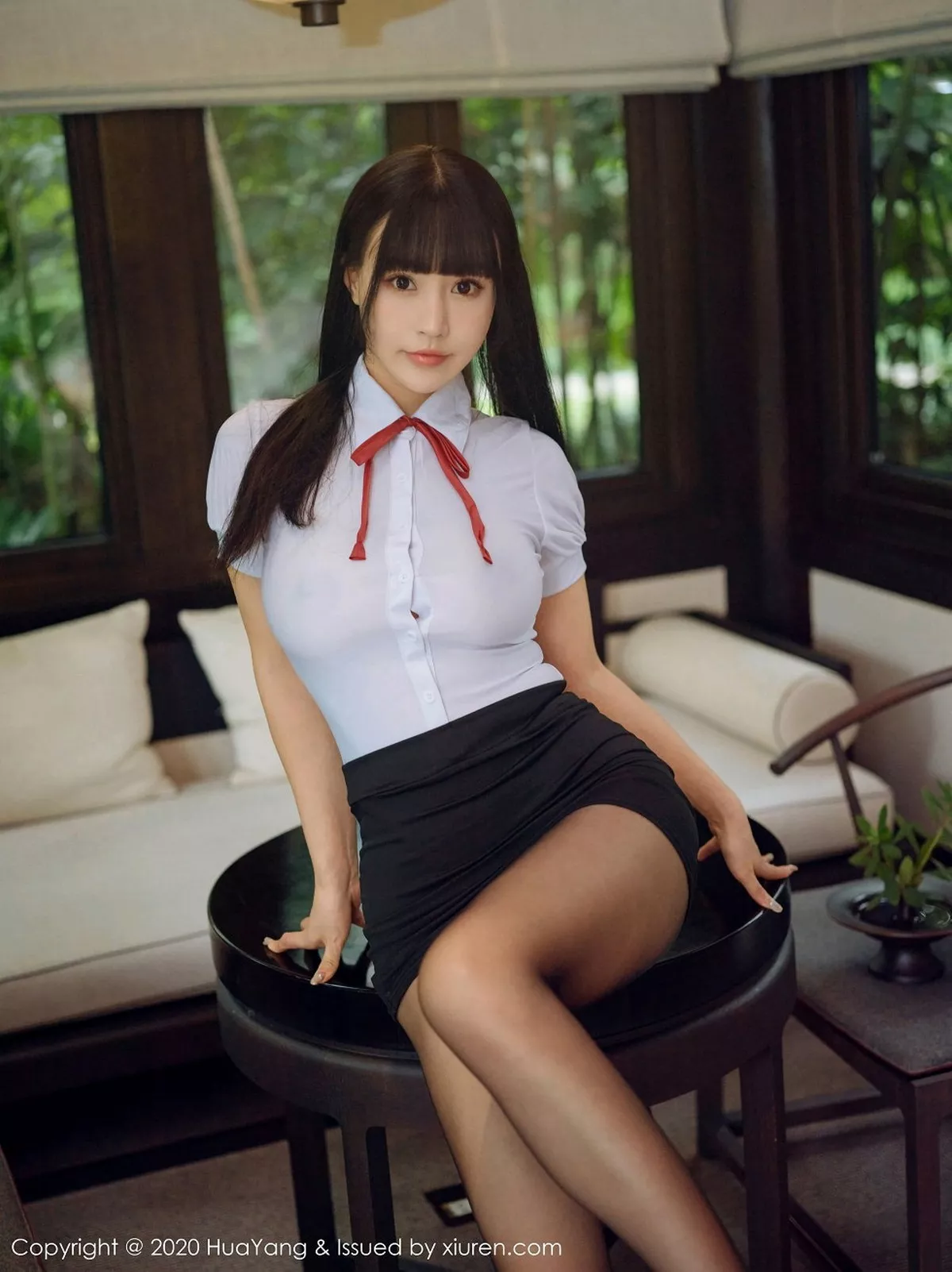 秀人集.com_[HuaYang花漾]Vol.318_女神朱可儿Flower西双版纳旅拍性感白衬衣配黑丝裤袜诱惑写真58P