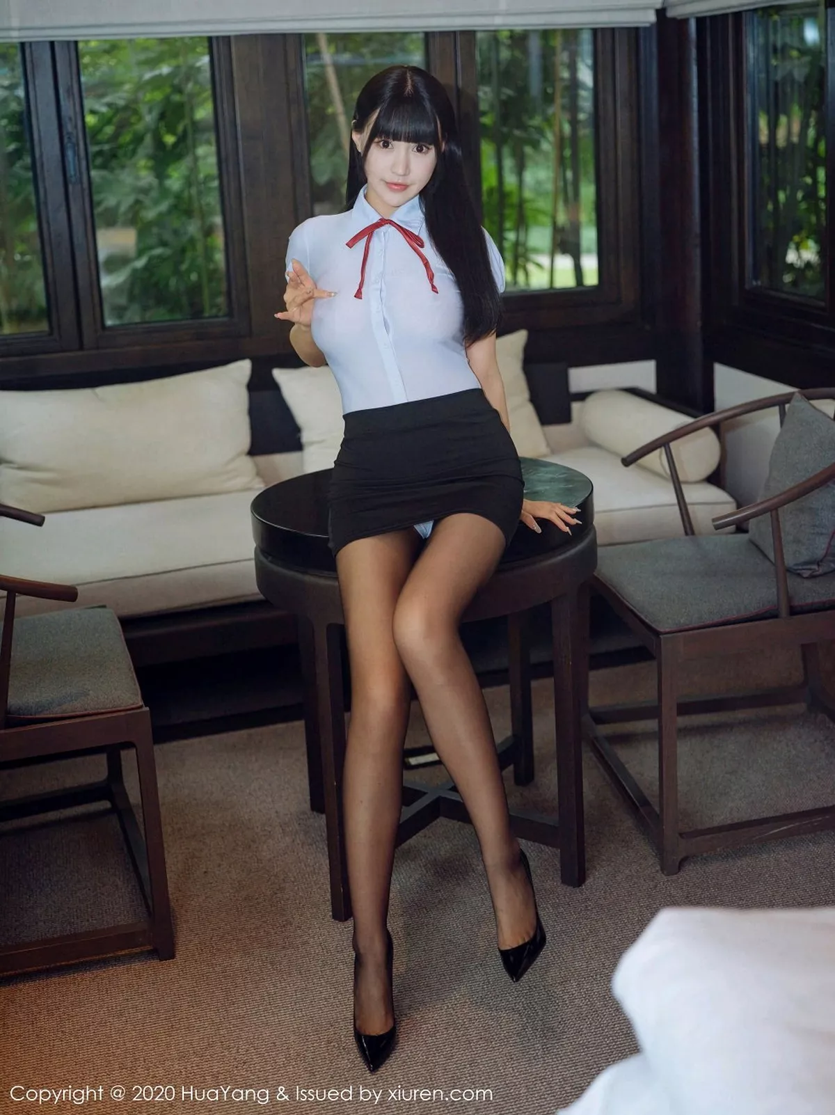 秀人集.com_[HuaYang花漾]Vol.318_女神朱可儿Flower西双版纳旅拍性感白衬衣配黑丝裤袜诱惑写真58P
