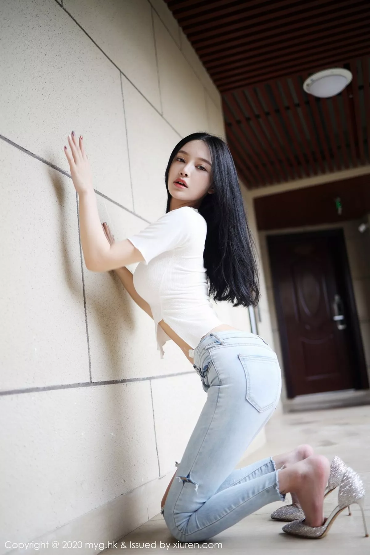 秀人集.com_[MyGirl美媛馆]Vol.459_女神唐琪儿私房破烂紧身牛仔裤半脱露翘臀撩人诱惑写真72P