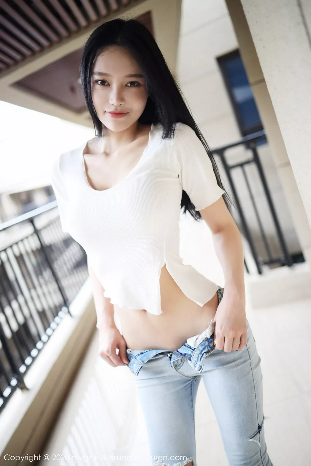 秀人集.com_[MyGirl美媛馆]Vol.459_女神唐琪儿私房破烂紧身牛仔裤半脱露翘臀撩人诱惑写真72P