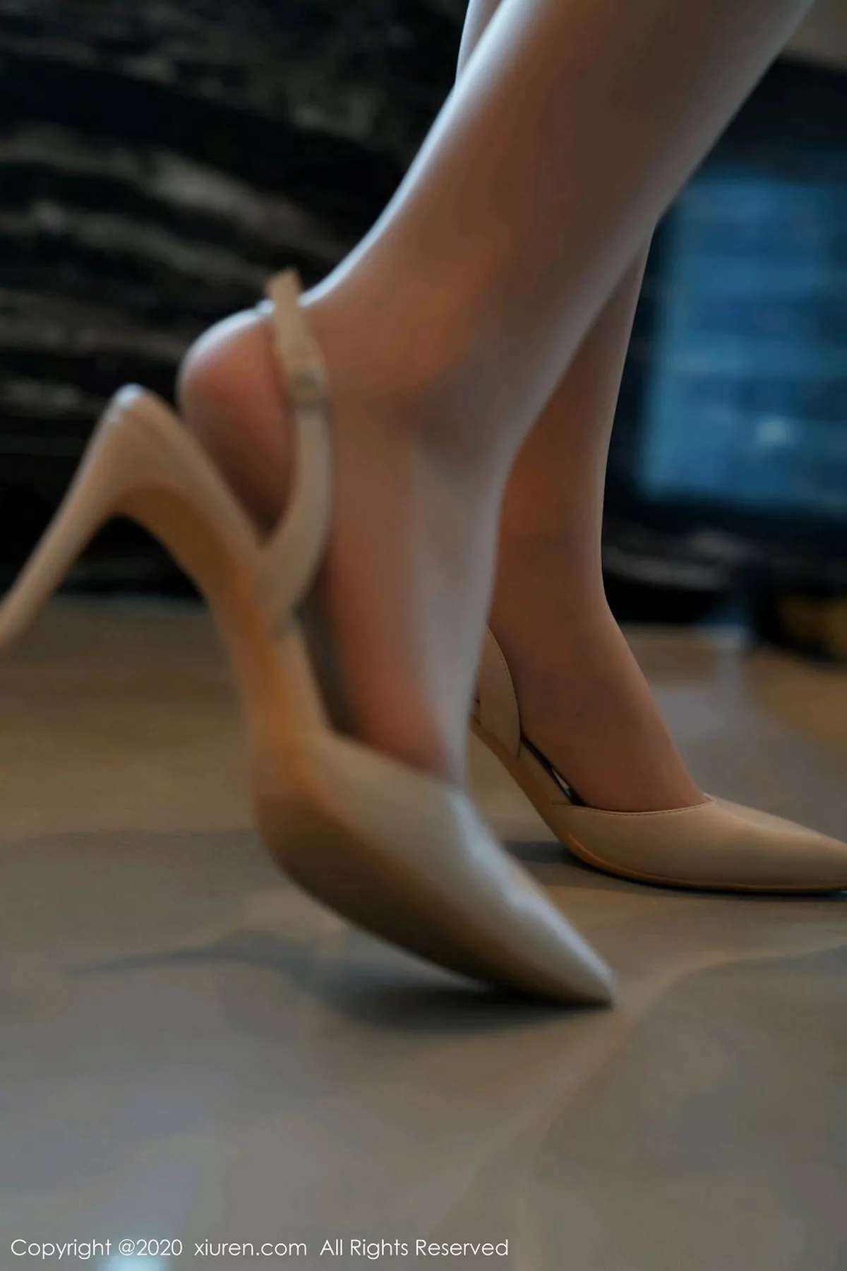 秀人集.com_[XiuRen秀人网]No.2825_嫩模仓井优香眼镜OL职业装秘书主题撩裙露白色缕空内裤诱惑写真50P