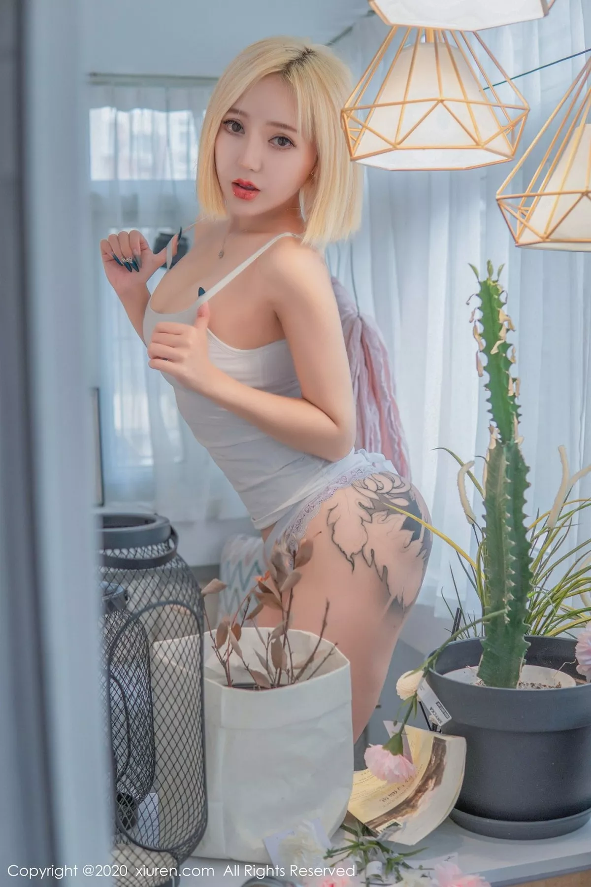 秀人集.com_[XiuRen秀人网]No.2842_嫩模文静儿纯白低胸内衣秀魔鬼身材浑圆蜜桃臀极致诱惑写真60P